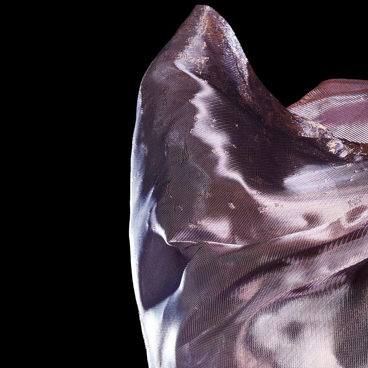 LCD Textiles is a unique textile collection that blurs the line between material experimentation, design research, and artistic expression. At its heart is a deep exploration of how light, technical fibres, and metal can come together to redefine what textile materials can be. Both natural and technical fibres, such as copper filaments, rubber, fishing lines, raffia, and even horse hair are used, woven on jacquard looms to create textiles that interact with light in striking ways.
@lcdtextile
#materials #materialities #interiordesign #lcdtextileedition #architecturalmaterials #interiors #textile #design