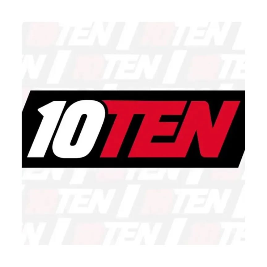 10ForTEN !
C'est le projet fou, ambitieux et plein de sens de @louischaix
.
#10ForTEN c'est de l'espoir, de la résilience, de la force, de la bienveillance, de l'entraide et c'est encore beaucoup de choses.
.
Louis est un jeune Français qui a croisé le #SyndromeDeLyell quand il était petit.
.
Louis est passionné de sport, notamment de hockey, et c'est aux USA qu'il a décidé d'aller réaliser son rêve. Au delà de cela, il y a l'envie de toujours se surpasser, l'envie d'en faire aussi beaucoup pour ceux qui ont besoin d'une voix pour exprimer ce qu'ils ont dû taire des années. Parce que ces syndromes sont méconnus, on peut très vite se retrouver seul face à soi-même. Et ce qui est fort, c'est que c'est sans doute là que Louis a puisé une partie de son projet et de son envie de sensibiliser le monde.
.
En juin prochain il va parcourir les États-Unis, from LA to NYC, dans le but de donner plus de voix à son histoire, et quelque part à notre histoire à tous.
.
Merci Louis pour ce projet. Chacun des fighters sera avec toi, à chaque étape et chaque effort!
.
FORCE & HONNEUR 😁💪