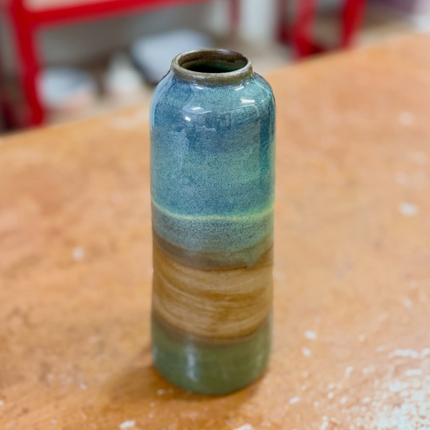 @atour2bras
#coursdepoterie
#coursdetournage
#céramique
#atelierceramique
#atelierpoterie