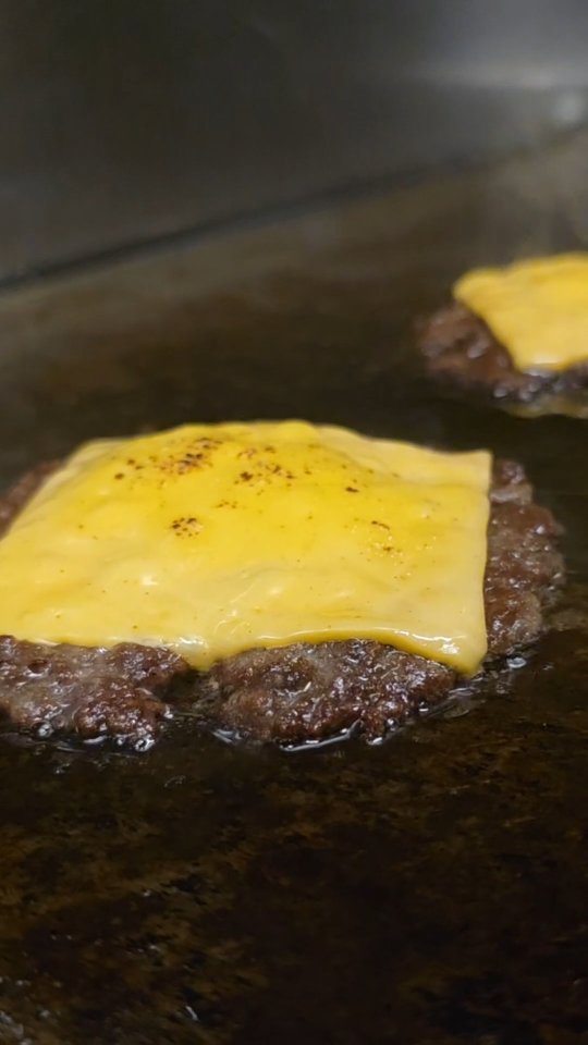 Nothing but smash
.
.
#Smashburgers
#burgertime
#foodporn