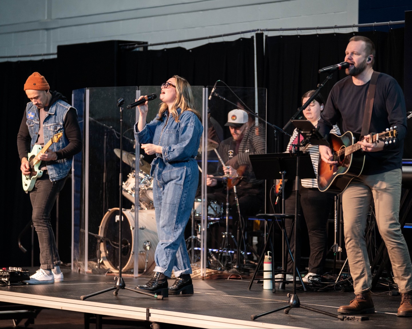 First Chapel of 2026! 🙌
Starting off the year together with alumni band worship and a message from Dr. Womack: "Salvation isn't a matter of accomplishment, it's a matter of surrender as you ask yourself, 'Am I a fan or follower of Jesus?"