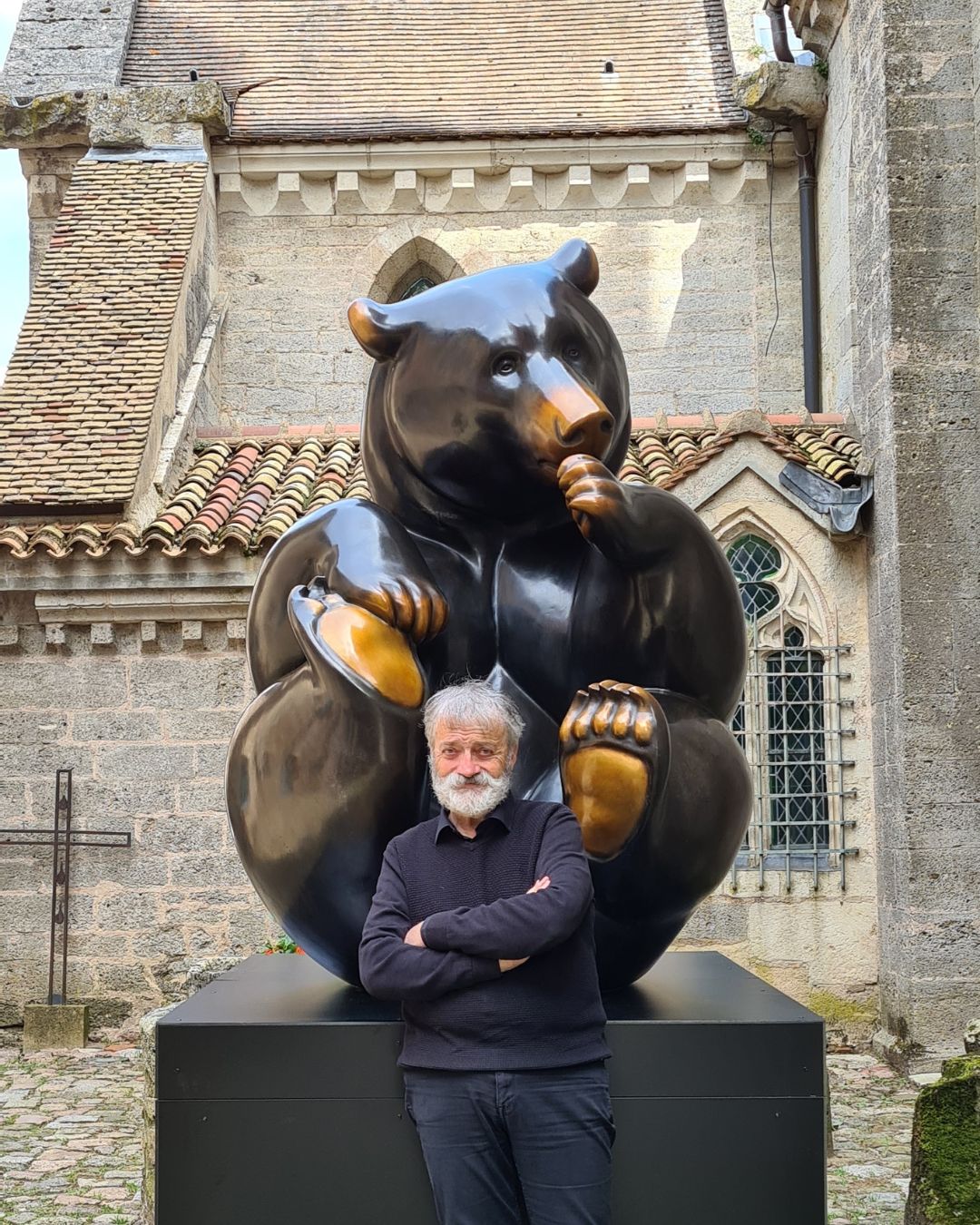 Souvenir d'une création
Le Miel n°5 est l’une des sculptures préférées de Michel BASSOMPIERRE. Première œuvre monumentale réalisée en bronze, dévoilée au musée François Pompon, elle marque un tournant dans son parcours.
#changement #michelbassompierre #pompon #fierté #evolution #artiste