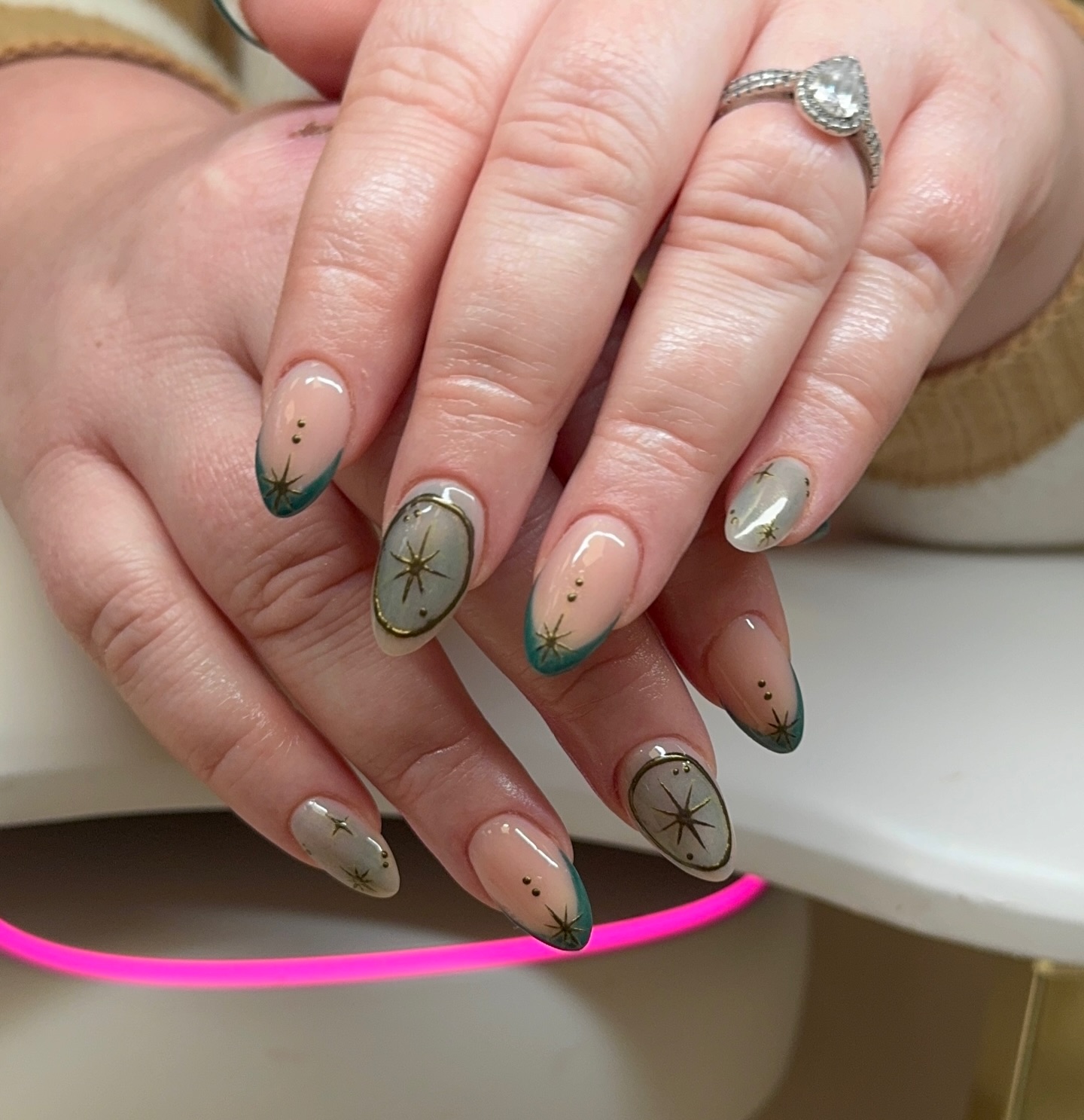 Limited appointments for next week! Bookings can be made in our Instagram bio or in the link below✨
🏠Madison Beauty Studio
📍488 Ashley Road, Poole
📲Bookings via DMs/Link in bio
https://www.fresha.com/book-now/madison-beauty-studio-ua729ujr/all-offer?share=true&pld=2701690
#poolenailsalon #nailspoole #nails #poolesalon