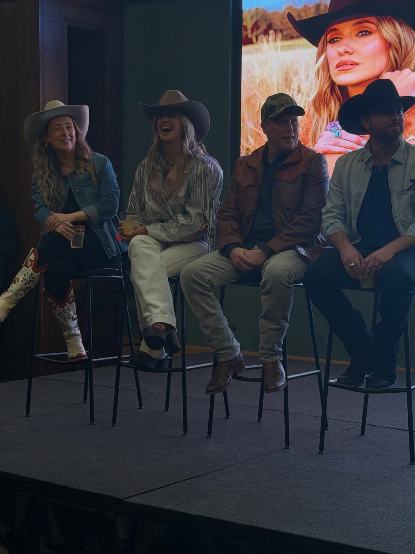 Last night, I had the honor of celebrating the #1 hit “Somewhere Over Laredo,” written by four incredible songwriters, two of whom have joined us at Nashville Night In Orlando multiple times.
What makes this song even more special is that it started right here at @universalorlando , when @andrewalbert and @trannieanderson were in town for Nashville Night In Orlando.
What a night celebrating this incredibly talented group: @trannieanderson , @laineywilson , @andrewalbert , @dallaswilson8 .
To no surprise, you were celebrated for your incredible talents as well as the incredible people that you are! What a special night, thank you!
@nashvillenightlive