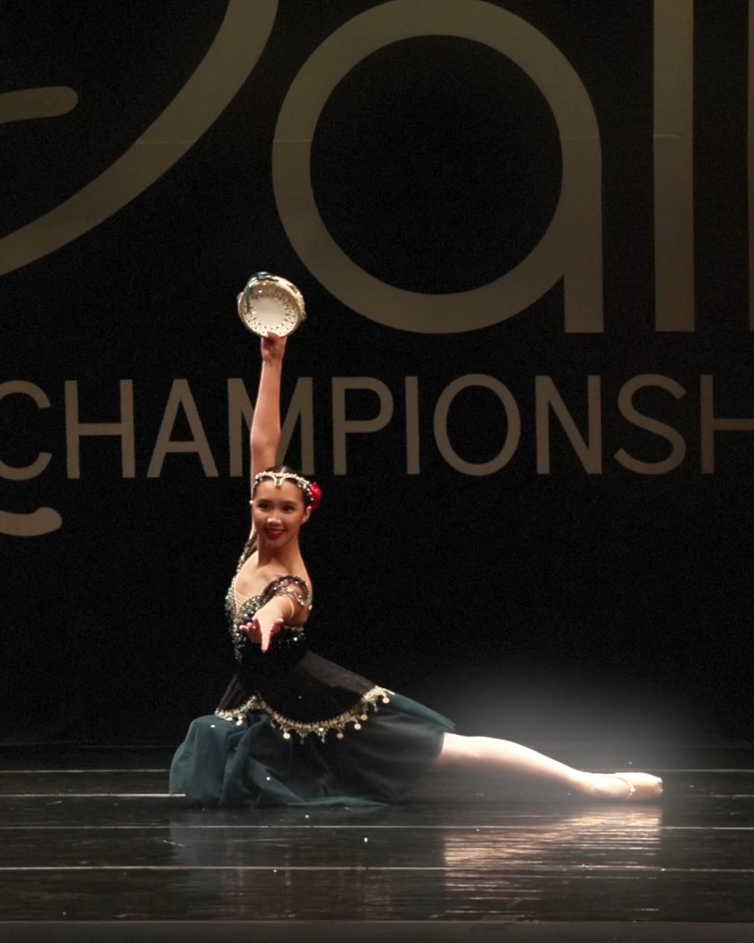 Applause for Audrey Luo @audreymluo from City Ballet of Houston @cityballetofhouston for earning a BCA Grand Prix Finals Scholarship for her beautiful performance of Esmeralda! Grace, poise, and power all in one. 💫