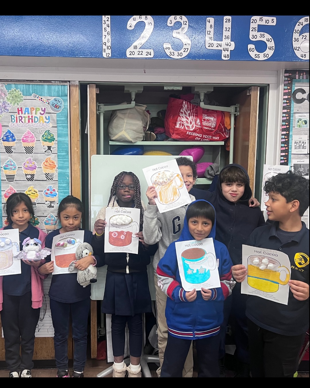 What fills your cup? ☕💛
Young people at @ps96act explored social-emotional wellness through an interactive hot chocolate art activity—using creativity, reflection, and a warm cup of cocoa to express what brings them joy, calm, and comfort.
#youthdevelopment #socialemotionallearning #gkallday