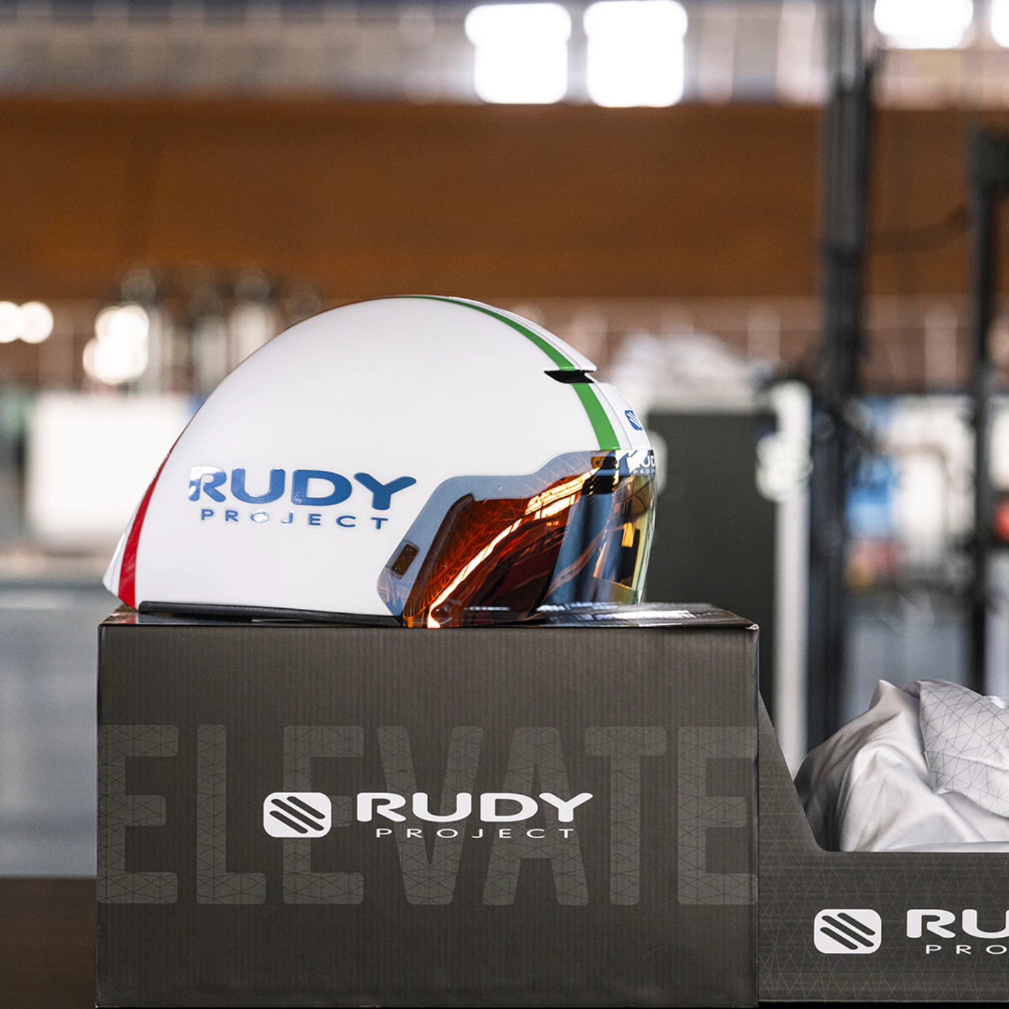 A new chapter for Italian cycling has just begun.
@rudyproject becomes official partner of the Italian Cycling Federation, equipping the national teams with the hi-tech Wingdream helmet, alongside The Wing and Nytron Pro.
Towards Los Angeles 2028, FCI and Rudy Project are ready to redefine together the limits of performance, thanks to passion and the excellence of Made in Italy technology.
Interested in testing the products the Italian cyclists are using or in knowing more about the partnership? Contact us 👉 press@vitaminac.net
#vitaminacPR