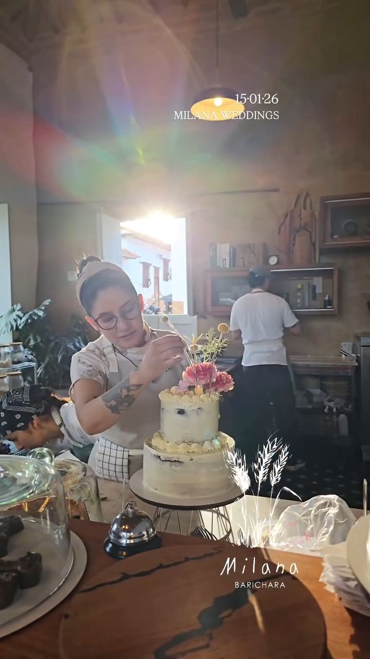 Iniciamos el año con más recuerdos para toda la vida...
Bienvenidos siempre en nuestra casa, Lina & Ferney!
MILANA WEDDINGS; Barichara.
.
#bodas
#Barichara
#MilanaBarichara
#Milana #Barichara