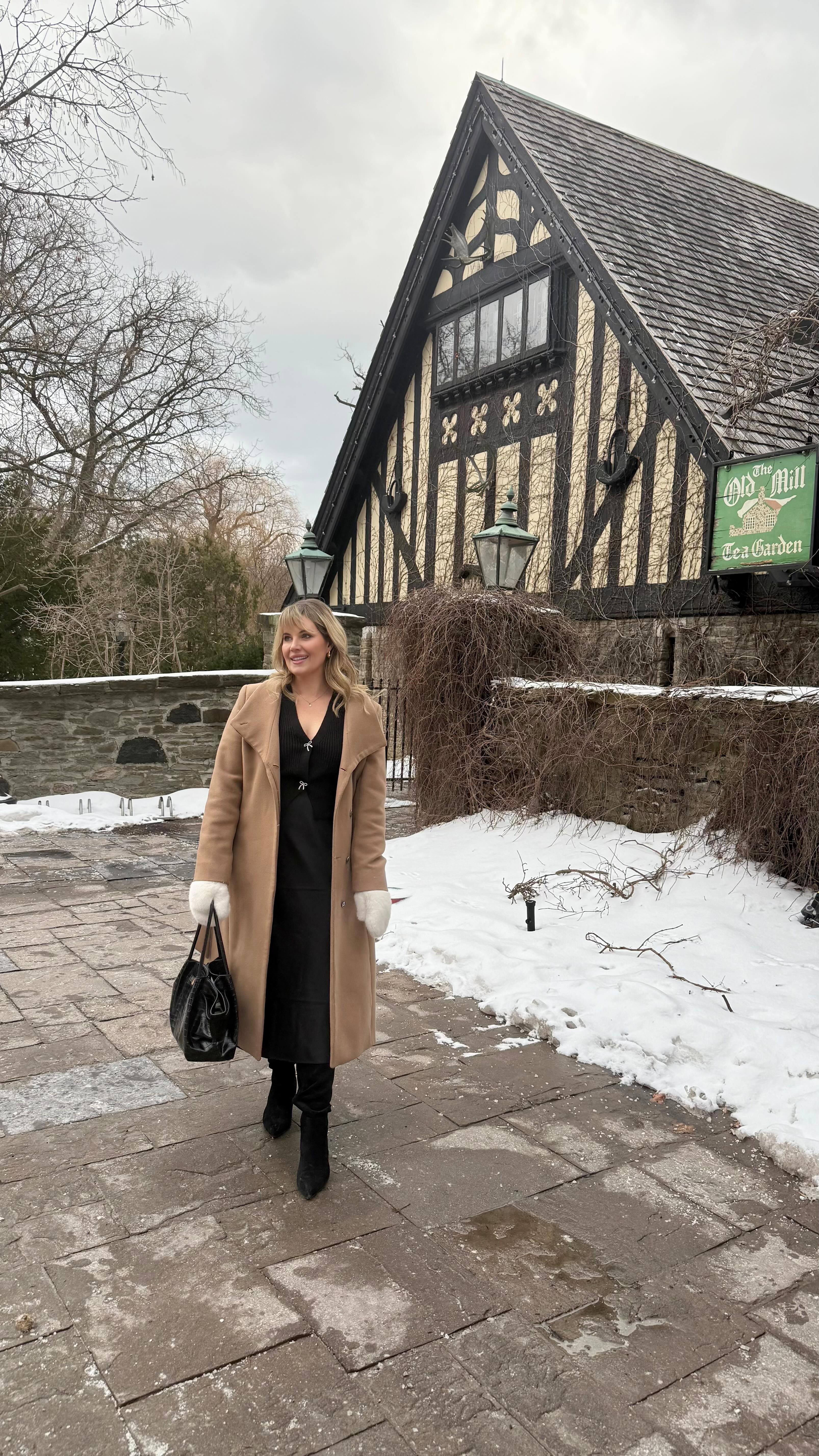 Family really does share everything 😆
Relatable mom, every day parenting, moms be like
Mom of three, family snacks
#relatableparenting #everydaymotherhood