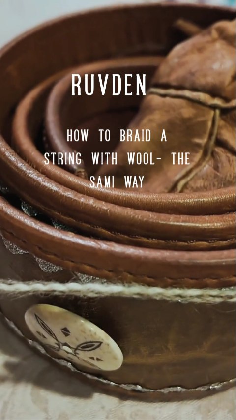 Mus leat gusto fuolkkit maid Seattleis, Amy Swanson King! Geahččalin sutnje oahpahit ruvdema. In lean gusto buoremus oahpaheaddji, muhto jahkan son oahpai maŋážassii.... 🧶🪢🤩
I tried to teach my new found relative in Seattle some Sámi handicraft: Ruvden. Which is a way of braiding strings with wool. I wasn't impress with my skills to teach this to her, but I think she got it in the end.... Or what, Amy?
Forgot to take a picture of us...
##SámiPeople #handicraft #braiding