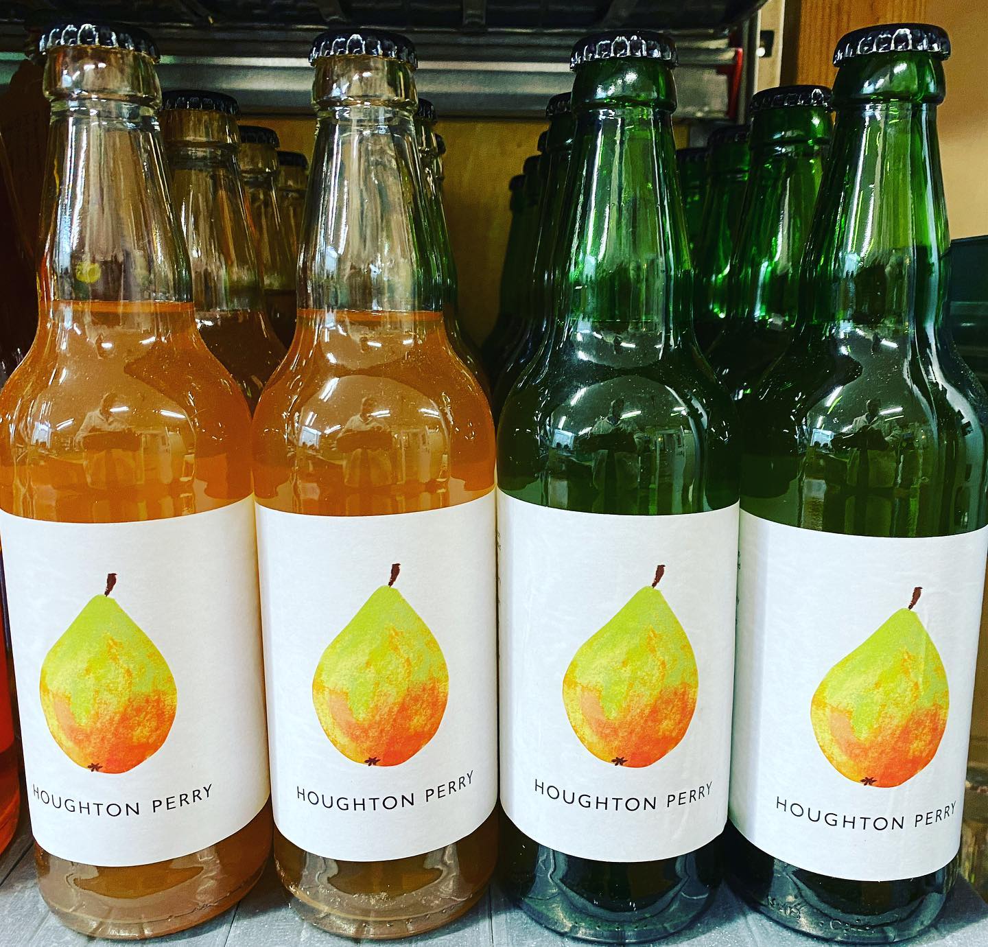 Yesterday Angus and myself headed out to @big_apple_herefordshire #blossomtime event as the @malverncellar and picked up these amazing perries from @the_houghton_project try some for yourself and taste the great work these guys do.