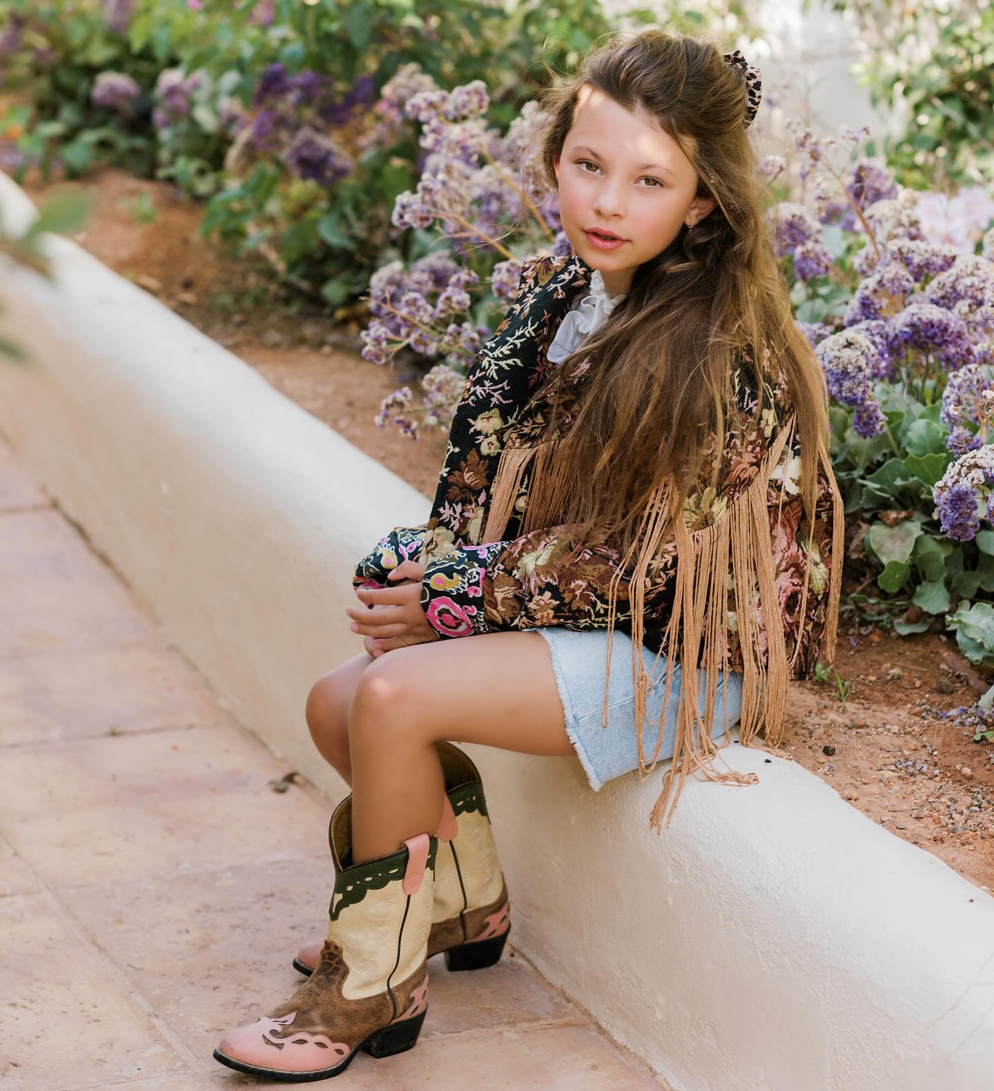 🌿 Spring ready in boho style 🌿
The perfect Ibiza jacket for little trendsetters with big style. Available in 2 different fabrics!! #lovebyjackie #kidsfashion #kidswithstyle #kidsinspo #bohostyle