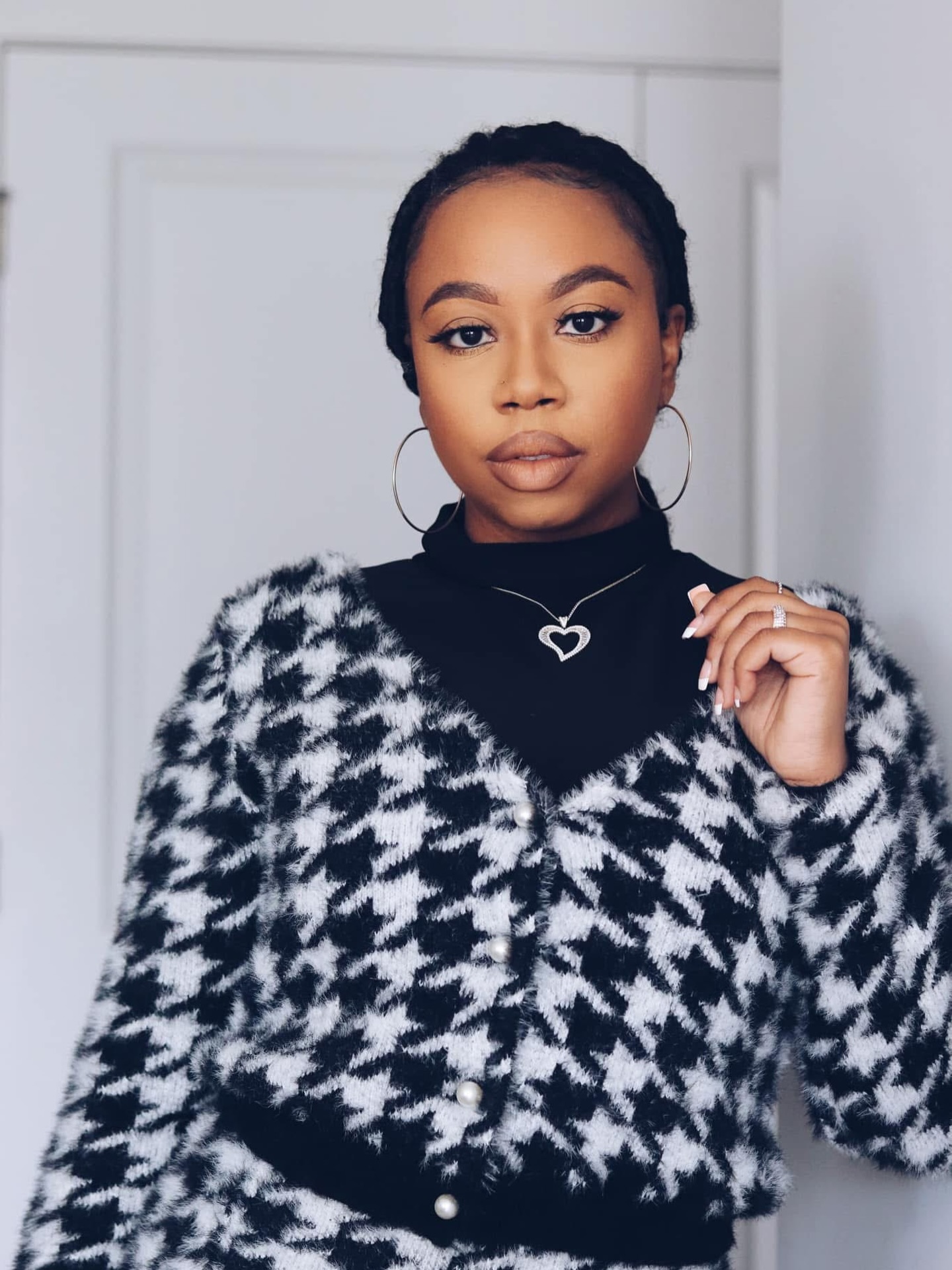 “The Lord knows how to balance our lives. If we have only blessings, we may become proud; so He permits us to have burdens as well. Sometimes God does not meet the need by substitution, but other times He meets the need by transformation. He does not remove the affliction, but He gives us His grace so that the affliction works for us and not against us.”
- Warren W. Wiersbe
#morningencouragement #warrenwiersbe #balance #transformation #Jesus