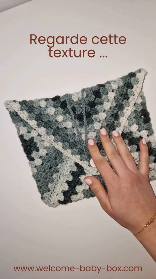 Une pochette crochetée à la main, pensée pour accompagner le quotidien avec douceur 🤍
Fait main, en petite série.
Dis-moi en commentaire ce que tu y glisserais ✨
#artisanatfrançais #ideecadeaunaissance #ideecadeau #montsoult #faitmainavecamour