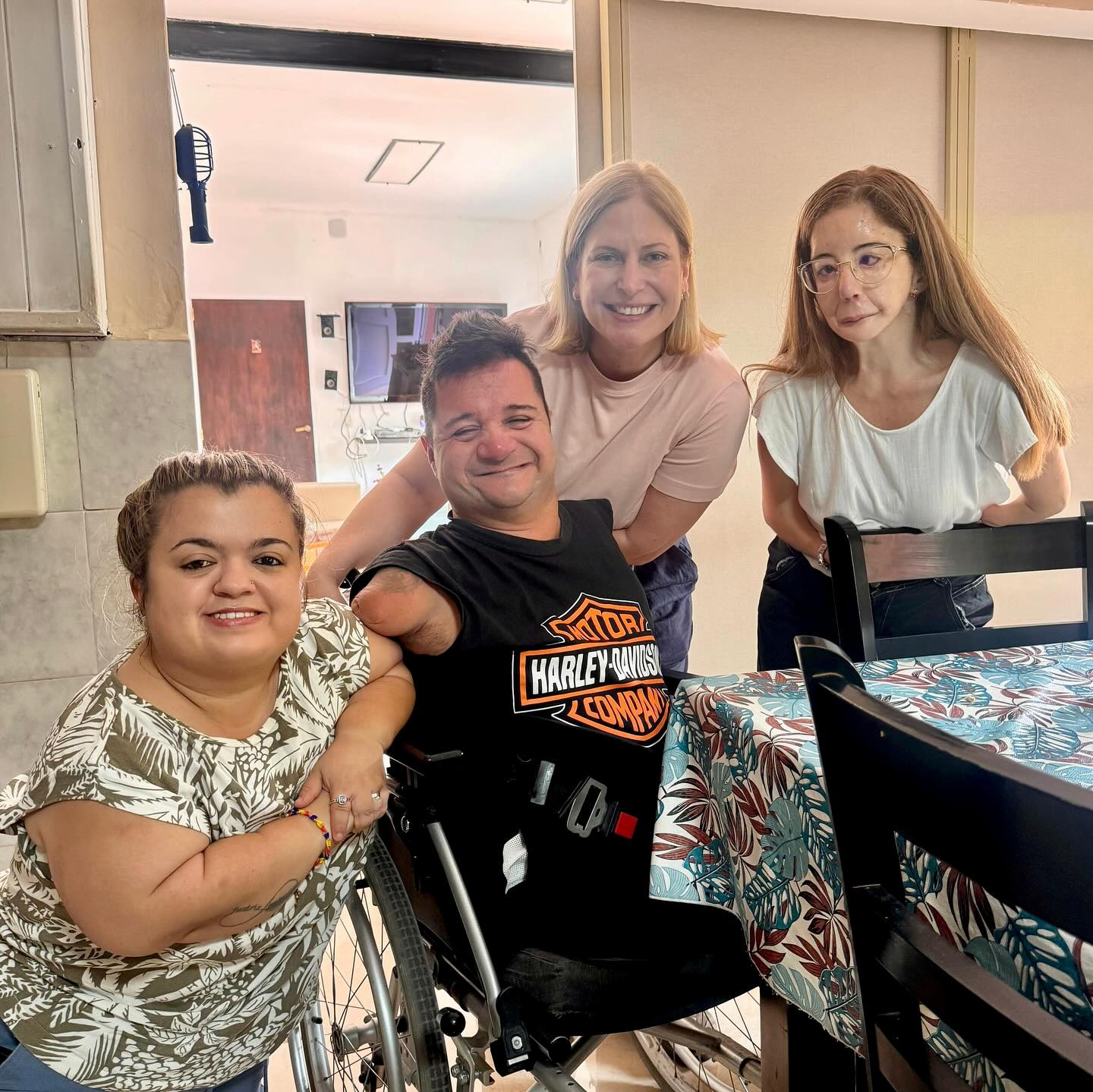 ¡Gracias Panchito, Rosita y Stella por invitarme a conocer todo lo que pasa en el @sanroquehogar !
Al fin pude compartir con todos ustedes una mañana.