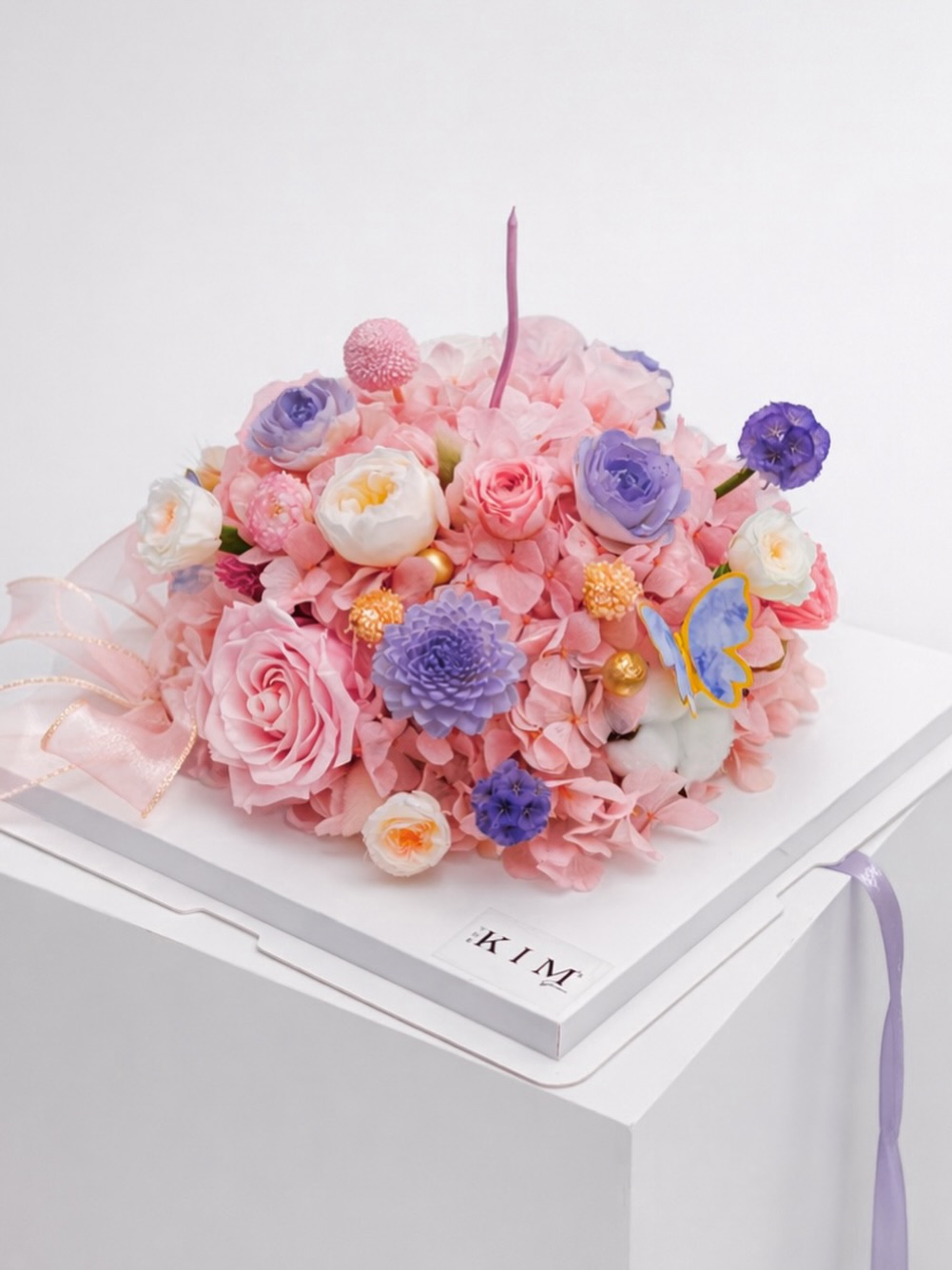 “Because memories are worth preserving, just like our Timeless Treats. 🌷 A unique gift that turns special moments into forever treasures.”
-available at-
www.thekimsgardenia.com
Discover how flowers can tell your story ✨
📍 Medan | WhatsApp +62 853-8387-6801
💌 thekimsgardenia@gmail.com
🌎 www.thekimsgardenia.com
#TheKimsGardenia #valentinesday #buketmedan