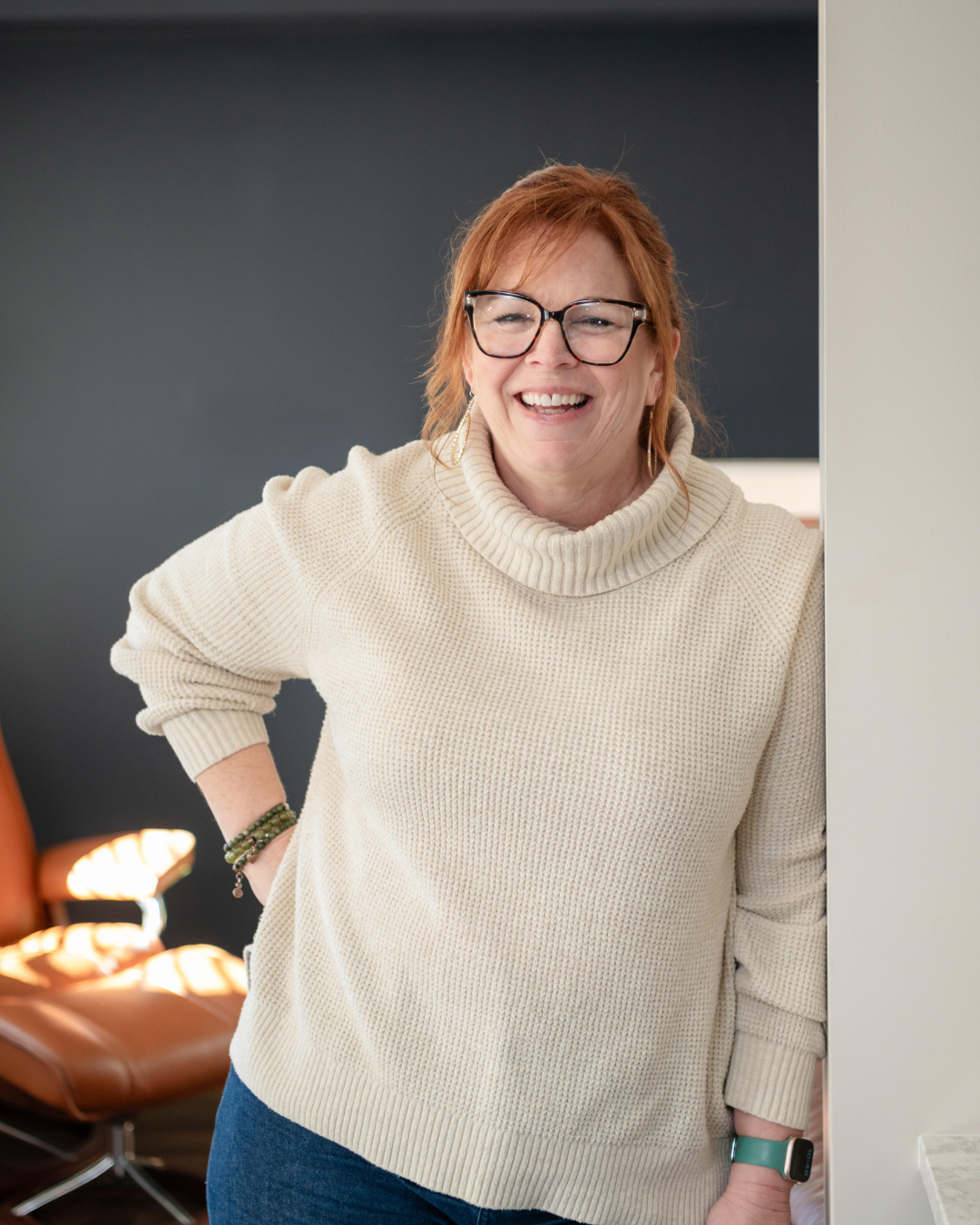 Hi, I’m Lisa. I’m an interior designer in Niagara, based in St. Catharines, and I specialize in creating custom, livable, and functional interiors.
Whether you’re starting a new build, home renovation, or a smaller design consultation this year, I help homeowners bring their vision to life with clear communication, a transparent design process, and one-on-one attention.
If you’re ready to make your home both beautiful and practical in 2026, you’re in the right place! Link in bio for more info
