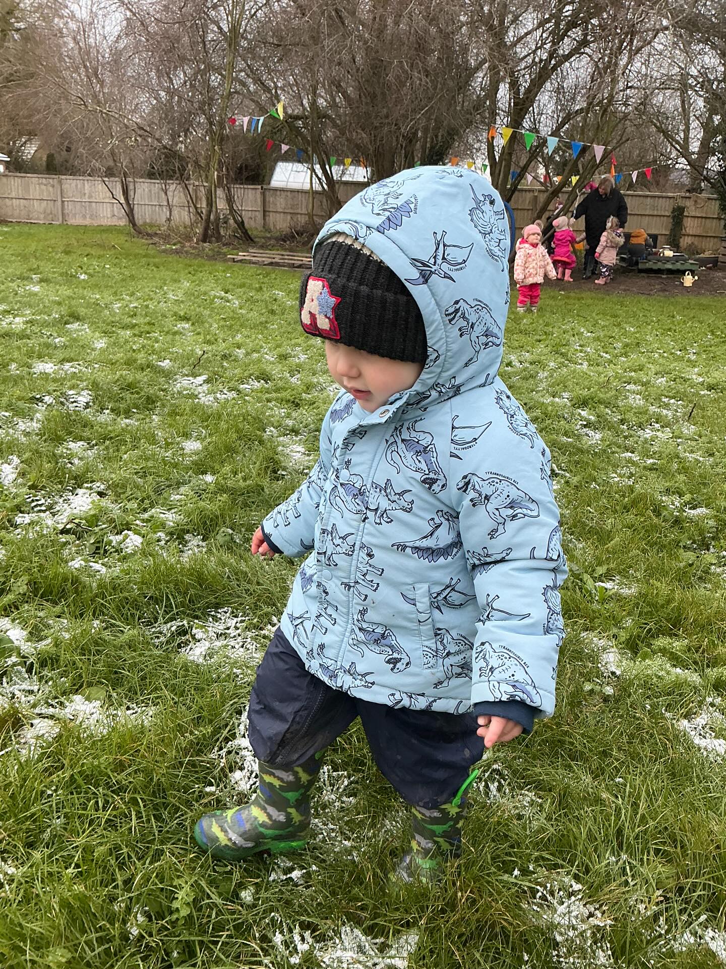 Over the past couple of weeks we have been exploring ice and cold weather at Bridge Street ❄️🌨️.
The babies went for a frosty walk to feed to ducks, toddlers have been exploring the ice in the tuff tray, while the pre-schoolers have been discovering where ice forms in forest school.
❄️☃️🌨️
#winterfun❄️ #coldweather #iceplay #❄❄