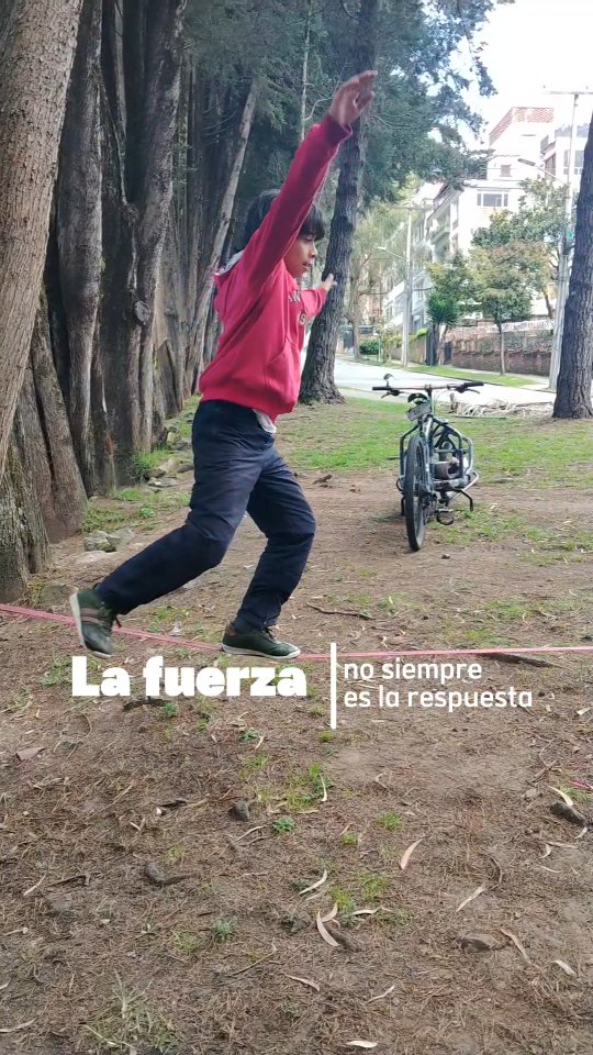 En 2026 sigue nuestra cuenta en instagram @escuelaslackbogota y entrena con nosotros para reconocer el poder y la magia del balance al igual que Martín.