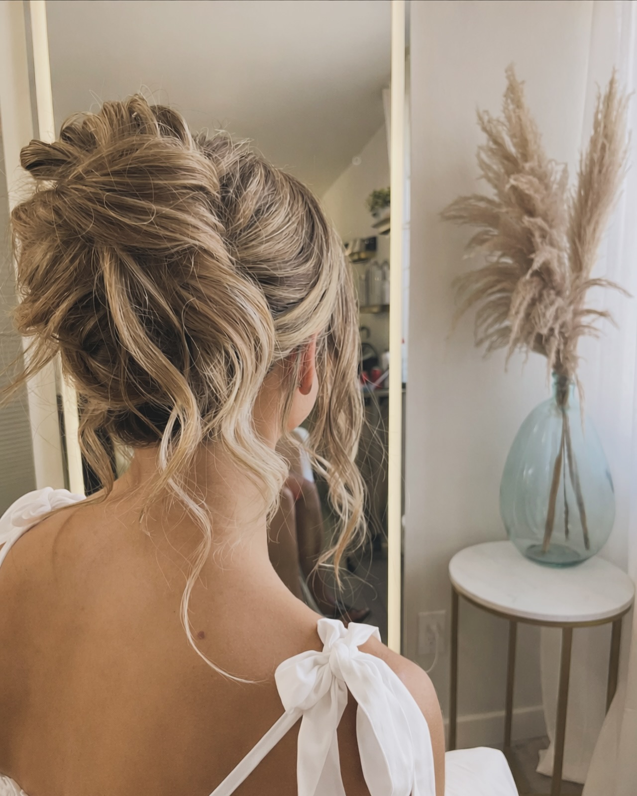 Effortless • Romantic • Undone
✨Messy in the most beautiful way, perfect for Nicole’s Rehearsal Dinner ✨If you haven’t already booked your Rehearsal services, Inquire and we can help get that booked for you 📆
#bridalhair #bridalhairstyle #hairinspo #messybridalhair #softbridalhsir #napaweddinghair #weddinginspo #RehearsalHair #BridalBeauty #Bride #BridalInspiration #BridalHairstyle #WeddingDay #BridalHairstylist #NapaBridal #NapaWedding #NapaWeddingHair #CaliforniaWedding #BayAreaBridal
