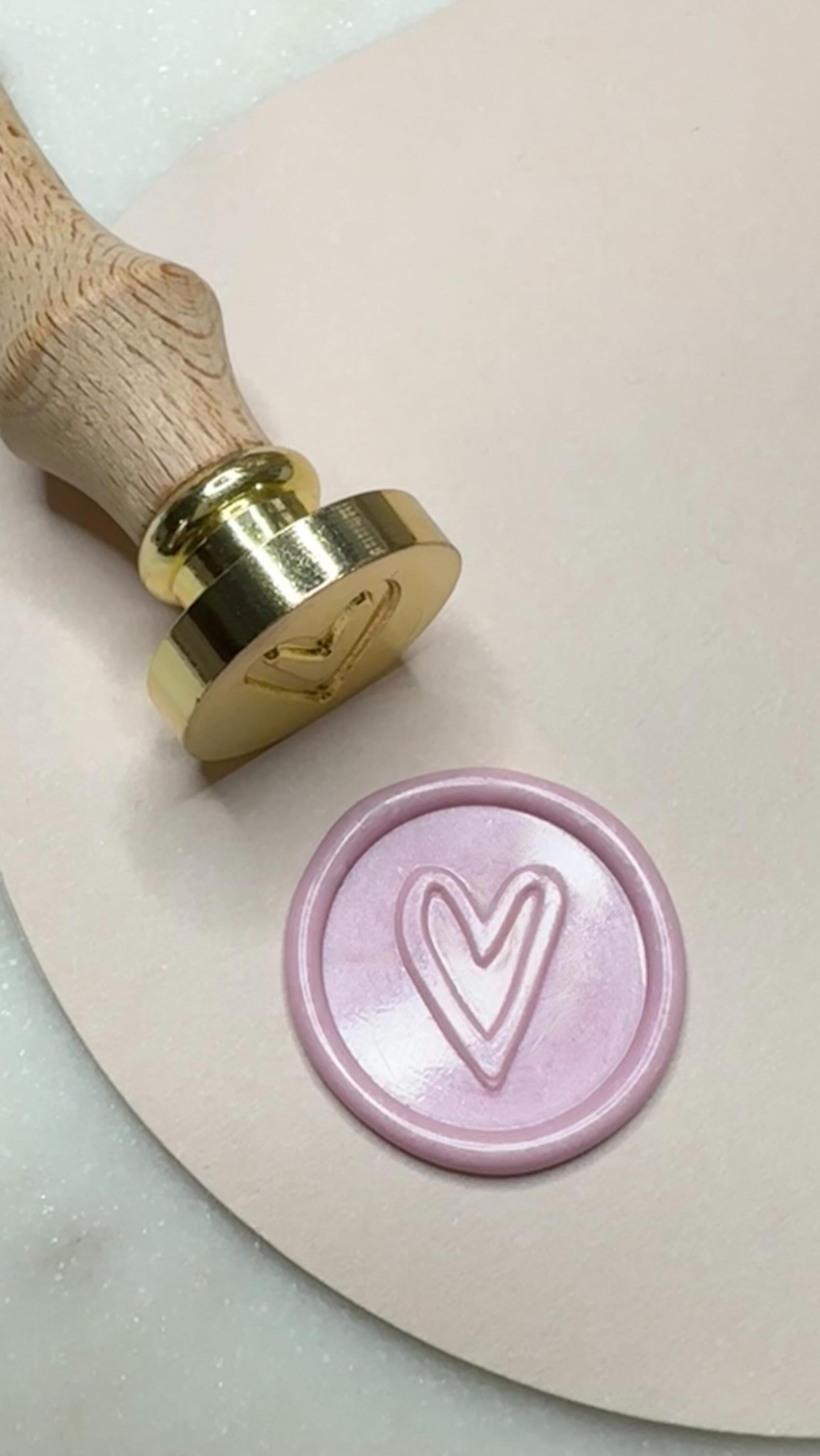 ***New Wax Seal alert ‼️ ***
‘Love Heart’ now available!
Link in Bio or click shop!
#NewWaxSeal #LoveHeartWaxSeal
#WaxSealAustralia
#SelfAdhesiveWaxSeals