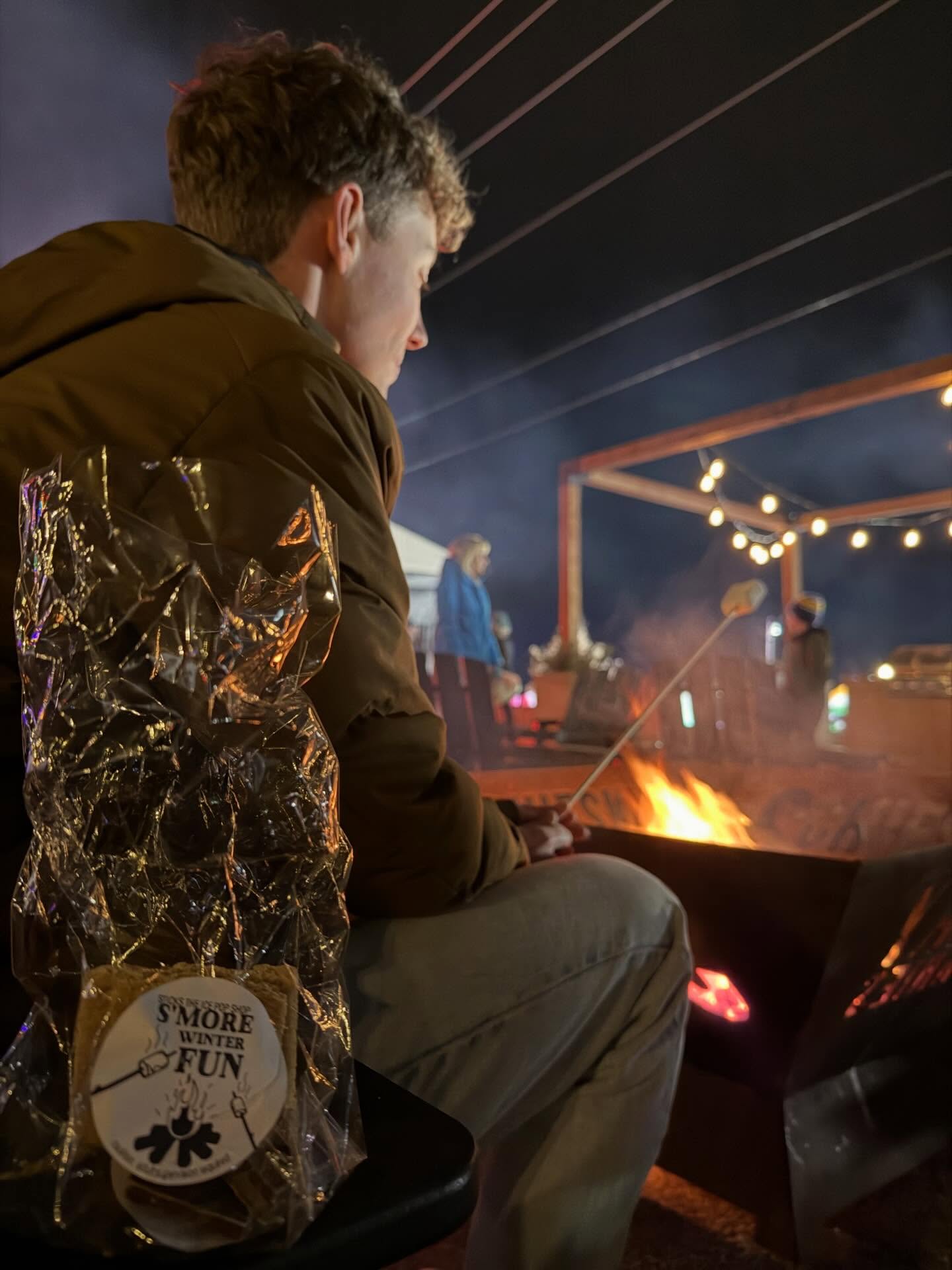 Stay warm out there my loves...upping my STICKS game with s'mores kits you can roast at the World Snow Celebration this weekend. 🔥
We're in the tent this year.
Friday noon-9pm
Saturday 11am-9pm
Sunday 11am-5pm