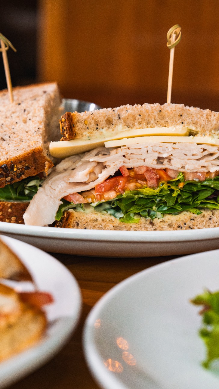 Need a break from the office? Escape to The Carvery for a well-deserved lunch starting at 11 a.m. Great food, great vibes, no rush.
.
.
..
#MiddayEscape #LunchAtTheCarvery #DowntownLongBeach #WorkdayBreak #FoodIsLove