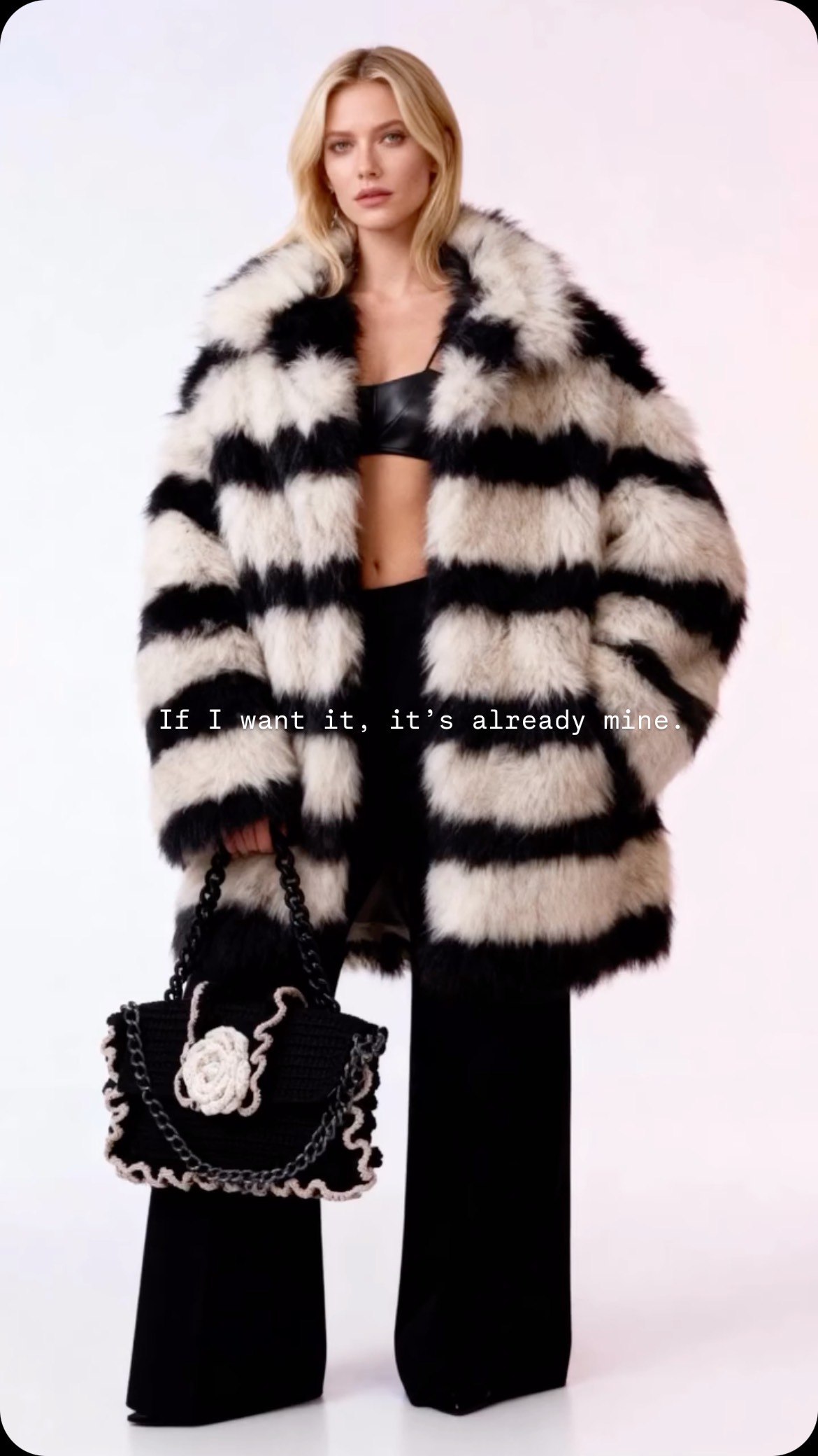 If I want it it’s already mine.
You can find the OPHELIA on SIBYLLADELPHICA.com
#luxurybag #statementbag #designerbag #resortluxury #slowfashion