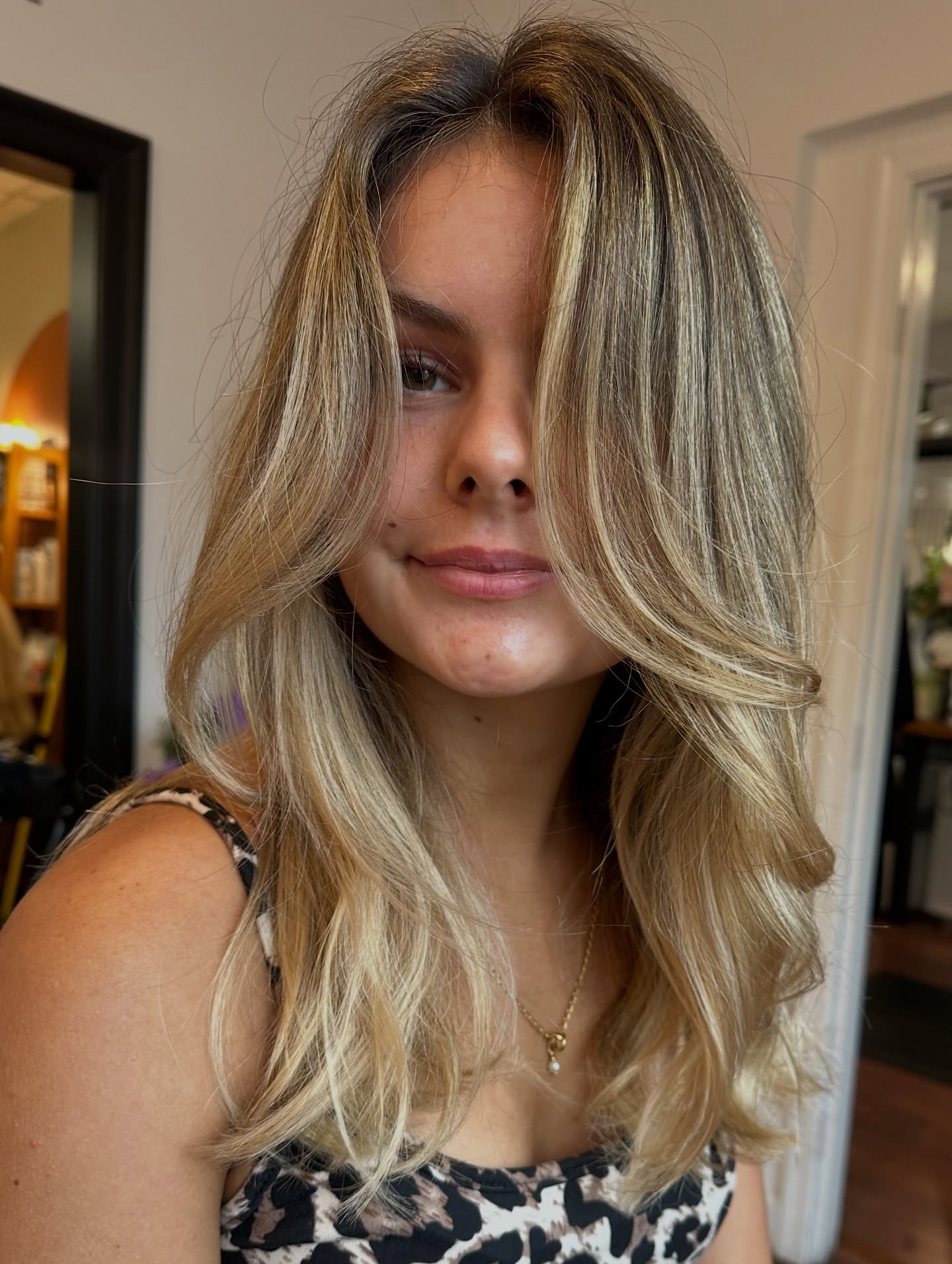 Fresh honey blonde with an easy grow out for this cutie! Cammy @glam_cc gave her sister this gorgeous look before she moved across the country. That’s what sisters re for!