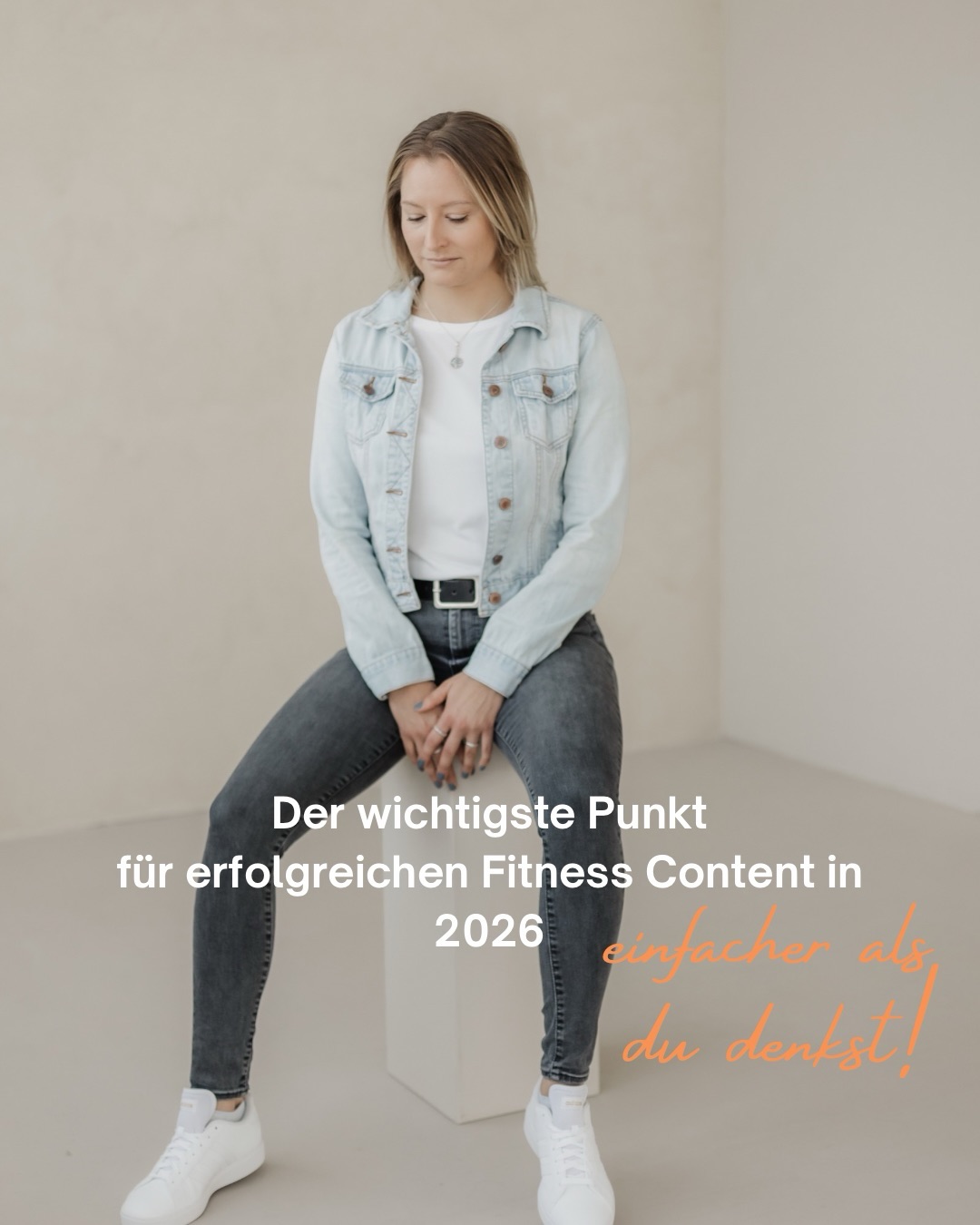 Es ist einfacher als du denkst, aber du musst es wissen.
Dein Content muss nicht perfekt sein. Er muss echt sein und er muss deiner Zielgruppe etwas bringen.
Beispiele:
🎓 Weiterbildung besucht? Erzähl, was du mitgenommen hast.
💪 Reel aufgenommen? Zeig, was du wirklich im Alltag machst.
🧠 Tipp geteilt? Mach’s verständlich, nicht beeindruckend.
Wir sind 2026. Menschen wollen keine Show - sie wollen Mehrwert, Persönlichkeit und Vertrauen.
Und dafür musst du kein Profi-Creator sein. Du musst nur wissen, was deine Community braucht.
Schreib mir „Strategie“ und ich gebe dir eine Kurzanalyse für dein Profil 💪🏼
#Content2026 #socialmediatipps #zielgruppenanalyse #ReelsMitMehrwert onlinemarketingtips