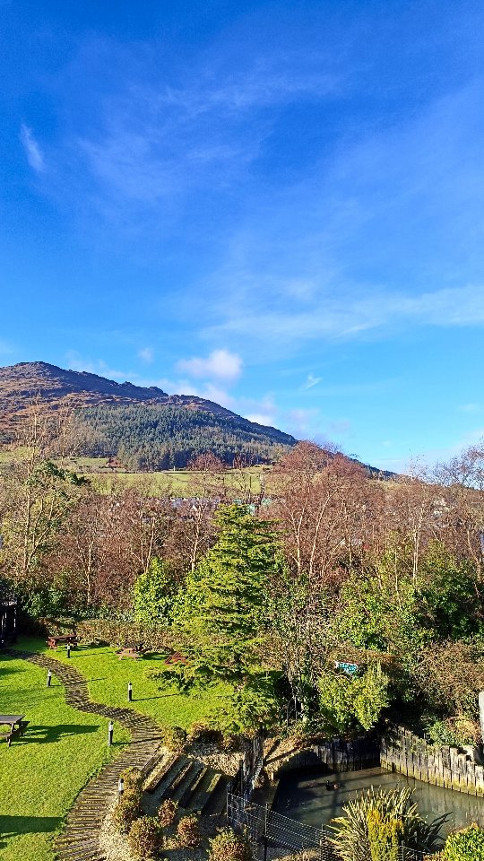 Four Season Carlingford...
If you would like a copy of our Four Seasons brochure just message me here or email amy@glitz.ie
Special offer running during the month of January