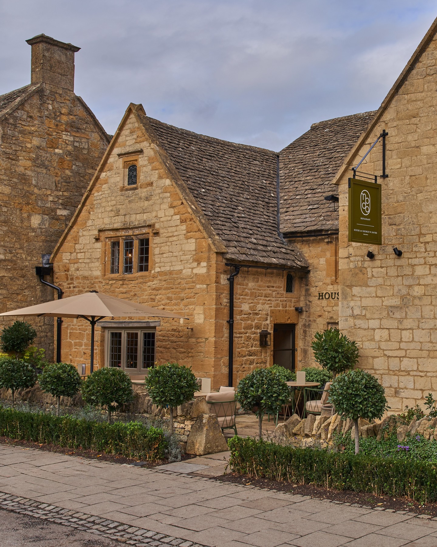 A gentle reminder that we will be closed from 19th-22nd for a small refurbishment.
We’re looking forward to welcoming you back for dinner on 23rd January.