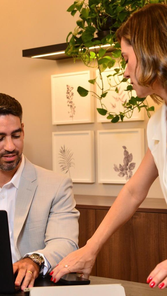 Posicionamento de Imagem & Construção de Autoridade para profissionais liberais.
Atenção: médico, arquiteto, contador, advogado, engenheiro e demais profissionais que estão em transição de carreira, o nosso serviço de Assessoria de Imprensa vai te ajudar a chegar onde você quer.
Com o nosso Planejamento de Comunicação Estratégica alinhamos ações aos objetivos da sua marca ou do seu negócio.
Agende um horário conosco e saiba mais.
#posicionamentodeimagem #construcaodeautoridade #planejamento #comunicacaoestrategica #assessoriadeimprensa