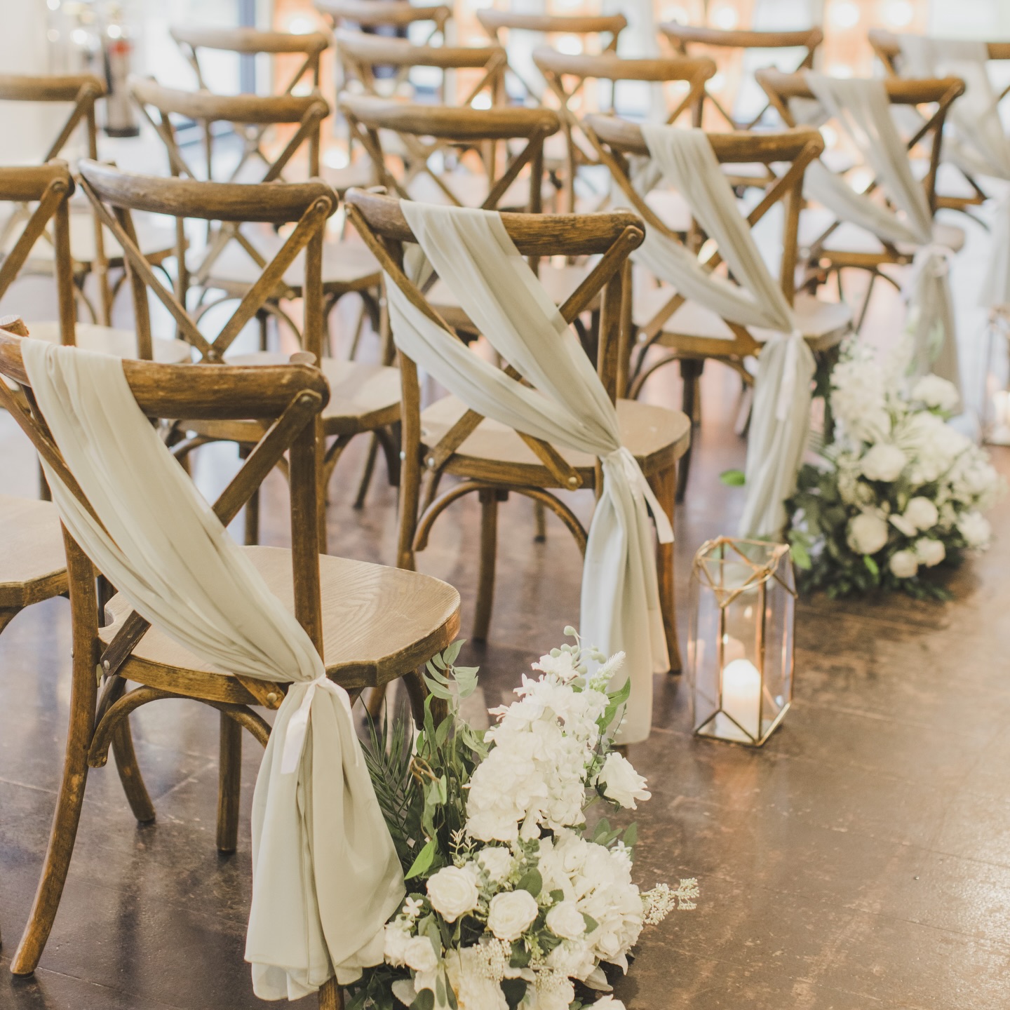 🌿 ENGAGEMENT SEASON 🌿
It’s so lovely to see so many of you attending wedding showcases, fairs & open day this weekend…
If these wedding open days have left your head spinning, this is your reminder that beautiful weddings aren’t about doing more - they’re about doing what feels right for you.
Thoughtful details, intentional styling, and a ceremony space that feels warm and welcoming will always stand the test of time 🤍
Save this for when the planning overwhelm kicks in.
@ferriphotography
@thewoodlands.hothorpe
#engagementseason #hothorpehall #ceremonystyling #prestwoldhallwedding #dodfordmanorwedding