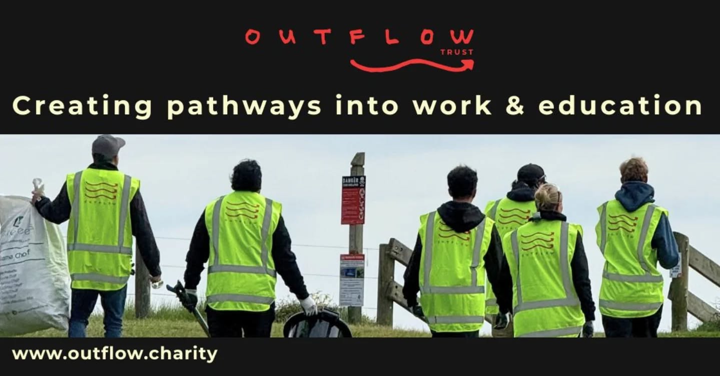 We’ve been incredibly lucky to be gifted some billboard advertising and it’s going up soon in Mount Maunganui and Tauranga!
A huge thank you to Jana at SocialLink for the amazing design work. We’re so grateful for your creativity and support.
Keep an eye out… you might just spot us around town!
#sociallink #mountmaunganui #CommunityCollaboration #conservation #tauranga