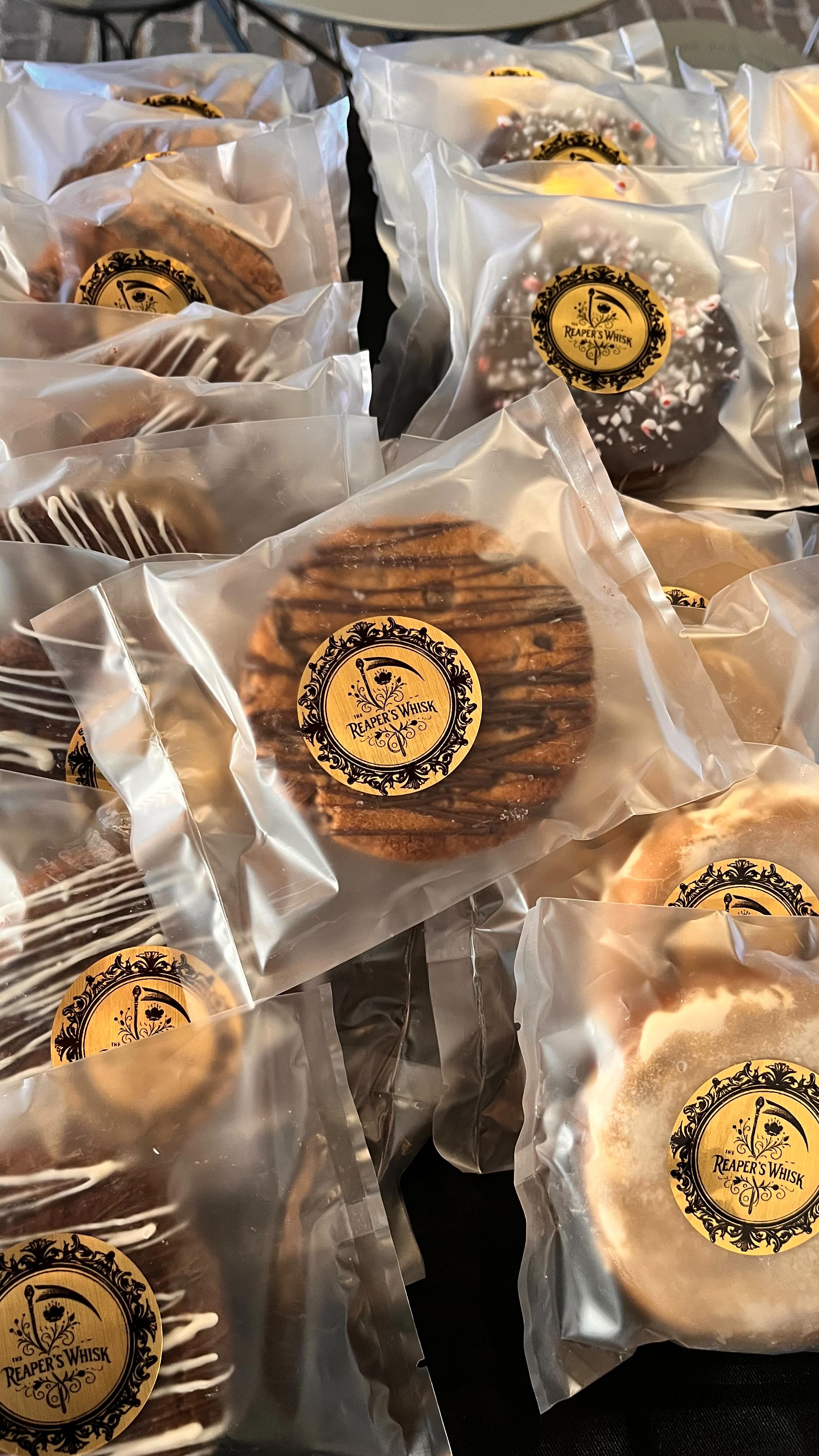 Our first pop-up at @holymtnbrewing - Phinney Ridge.
Vibes - Immaculate🤘🏾
People - Amazing🙏🏾✨
Drinks - 10/10🔥🖤
Definitely a must if you’re in the area.
Where should we pop up next?
#thereaperswhisk #seattleeats #baking #popupseattle