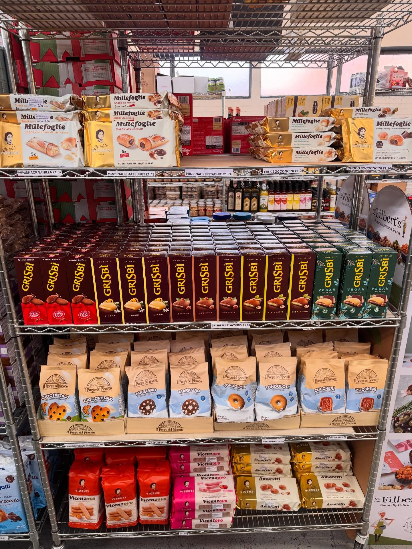 Saturdays are made for a trip to the Deli ✨ We can’t wait to see you tomorrow at Amato Food Products , the best day to stock up on your favourite items and enjoy everything you love from our deli.We open at 8am until 11.30am
Ci vediamo domani :)
#amatofoodproducts #deli #saturday ❤️