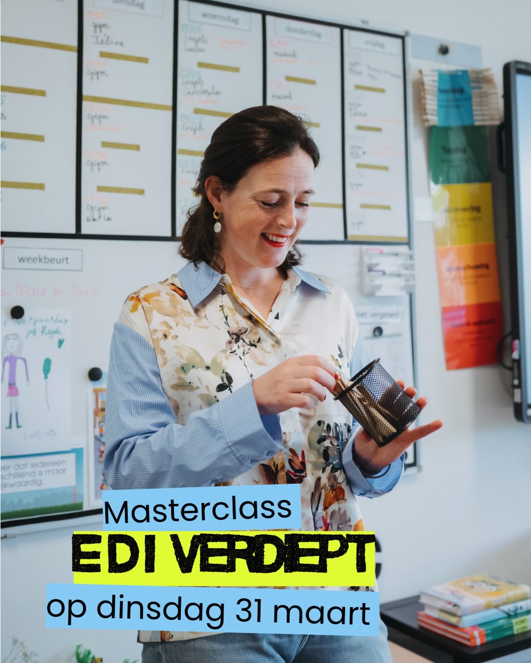 💪🏼 Ben jij toe aan een volgende stap in jouw onderwijs? Wil jij de kwaliteit van je lessen verbeteren? Vind jij het belangrijk om binnen een bewezen effectief model goed te kunnen differentiëren? Werk jij met het EDI model?
Dan is dit de masterclass voor jou!
Op dinsdag 31 maart gaan we een hele dag aan de slag met een verdieping op de basiskennis die jij hebt van EDI. Je duikt in een stuk theorie van EDI en onderzoeken/artikelen die hierover gaan, je frist de basiskennis op middels een werkvorm die je ook in kan zetten in je groep, je krijgt veel praktische tips om te differentiëren binnen het standaard model, je ziet hoe je beredeneerd kunt afwijken om op die manier beter aan te sluiten bij de behoeftes van de leerlingen en je gaat hierover in gesprek met andere onderwijsprofessionals.
Waar? Van der Valk hotel Blijdorp in Rotterdam
Wanneer? Dinsdag 31 maart 2026.
Hoe laat? Van 09:30 uur tot 16:00 uur.
Voor wie? Leraren en andere onderwijsbetrokkenen groep 1 t/m 8.
Prijs? Early Bird prijs € 297 tot en met vr 30 januari, daarna € 397.
Voordeel? Werk je op een school waar Renée traint of heeft getraind, dan krijg je € 50 korting.
Inschrijven? Je kunt je inschrijven via de site www.reneevaneijk.com of door een mail te sturen naar vaneijkrenee@gmail.com