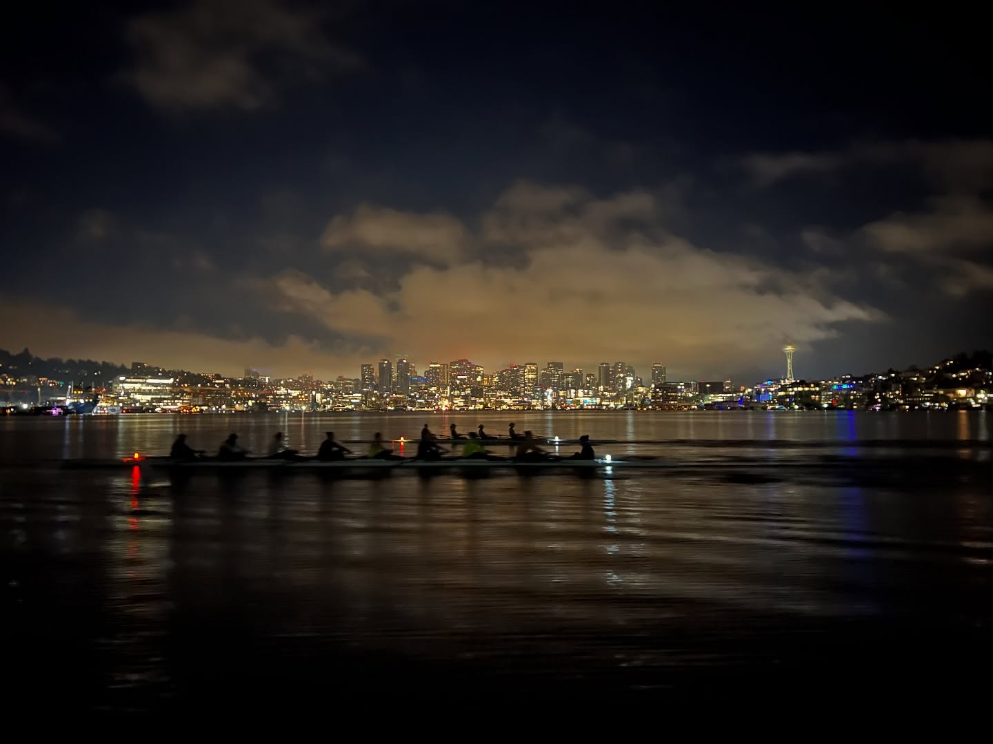 What’s your favorite way to start your day? 5:15am Women’s Competitive Team, VO2 max training in big boats? 🔥 Or 7:20am Masters Sculling Team, speed work in 1xs and 2xs? ⚡️
Either way, we’ve got something for you here at Pocock! Come see what we’re all about.