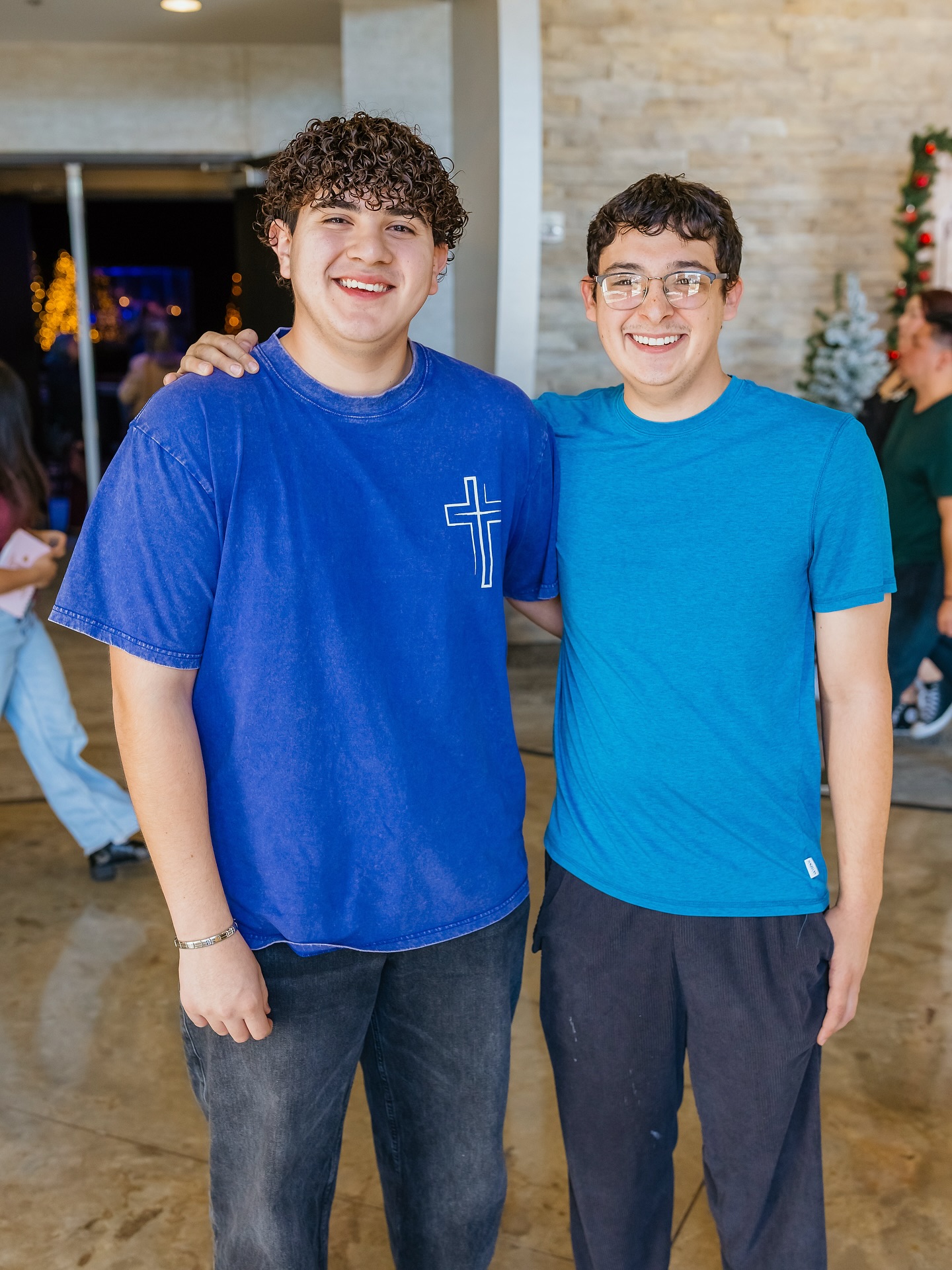 Tomorrow sure sounds like a great day to be at church with a friend 😃 Check out our service times!👇🏼
SERVICE TIMES
English: 10 a.m. | 12 p.m. Worship Center
Spanish: 10 a.m. | 12 p.m. Robison Building
