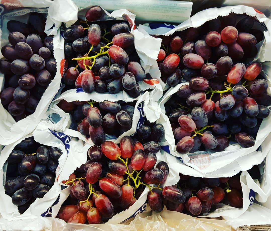 #weintrauben #üzüm #grapes #uva #uvas #crimson #red #sweet #healthy #food #fruit #fruitwholesale #fruitporn #fruits #fruitarian #fruity #wholesale #hamburg #germany #southafrica #grape #foodie