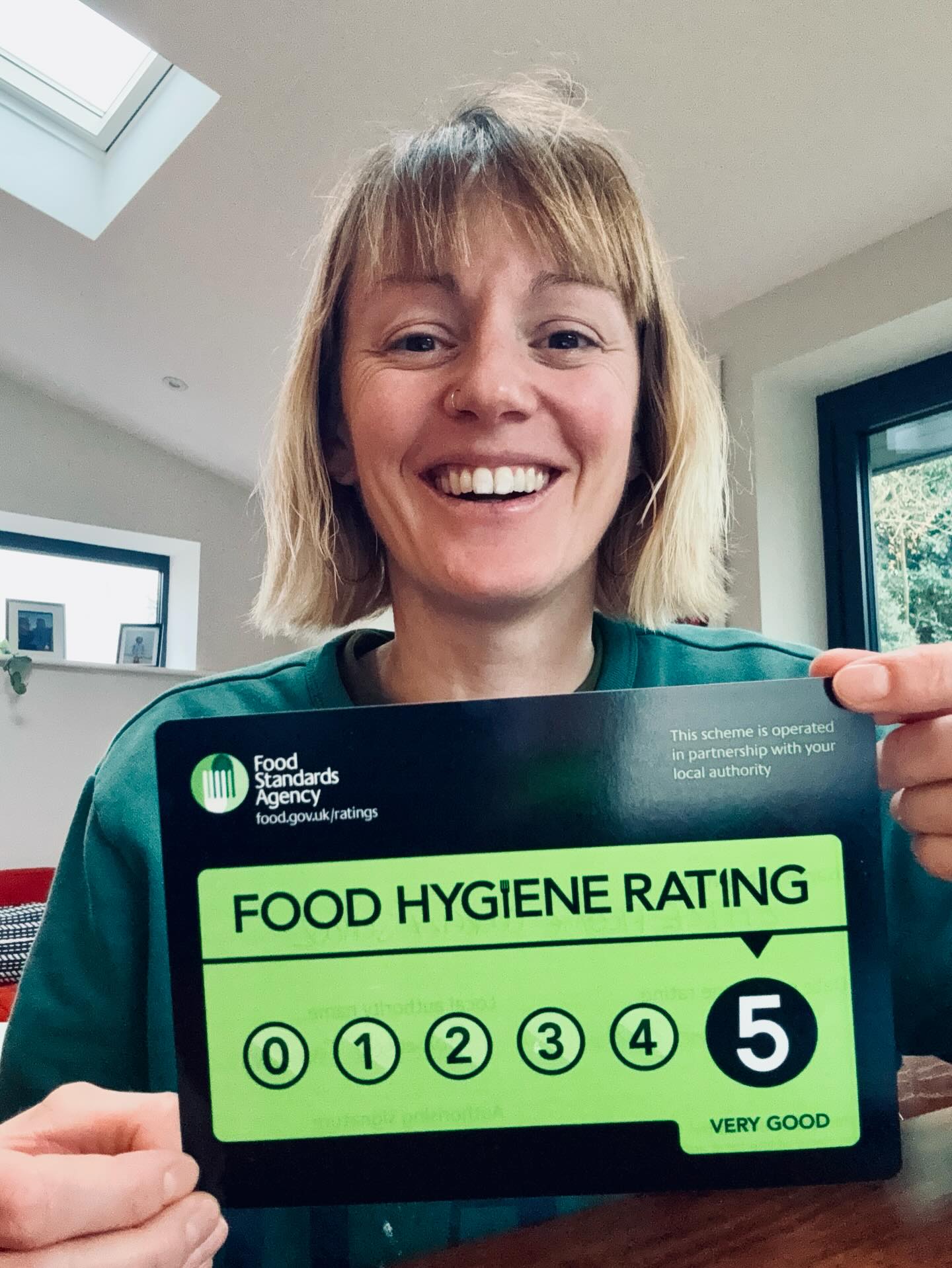 I really don't enjoy taking selfies 🥴 But a photo of just a hygiene sticker felt a bit fake — and I am rather chuffed with this.
Even when you know you’ve done everything properly, it’s still a bit nerve-wracking when an EHO arrives 😂
Thankfully, all good and nothing to stress about.
A very happy 5 for my little cookery school 💚