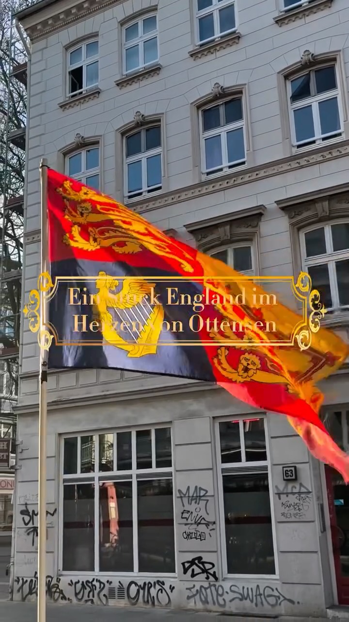 Manchmal braucht man keine Flugtickets, um dem Alltag zu entfliehen.😉
Ein Schritt durch unsere Tür und du bist mitten in England. Genieße den Duft von frisch gebackenen Scones, wähle aus unseren feinsten Teesorten und lass dich vom britischen Lebensgefühl verzaubern. ☕️🍰
Ob für eine klassische Afternoon Tea Time oder um ein Stück „British Lifestyle“ für dein Zuhause in unserem Store zu finden – wir freuen uns auf deinen Besuch!🥰
📍 Eaton Place, Hamburg Ottensen
Bring deine Liebsten mit und gönnt euch eine Auszeit.💫
#EatonPlace #HamburgOttensen #TeaTimeHamburg #BritishLifestyle #SconesAndTea #GeheimtippHamburg #VisitHamburg #AfternoonTea