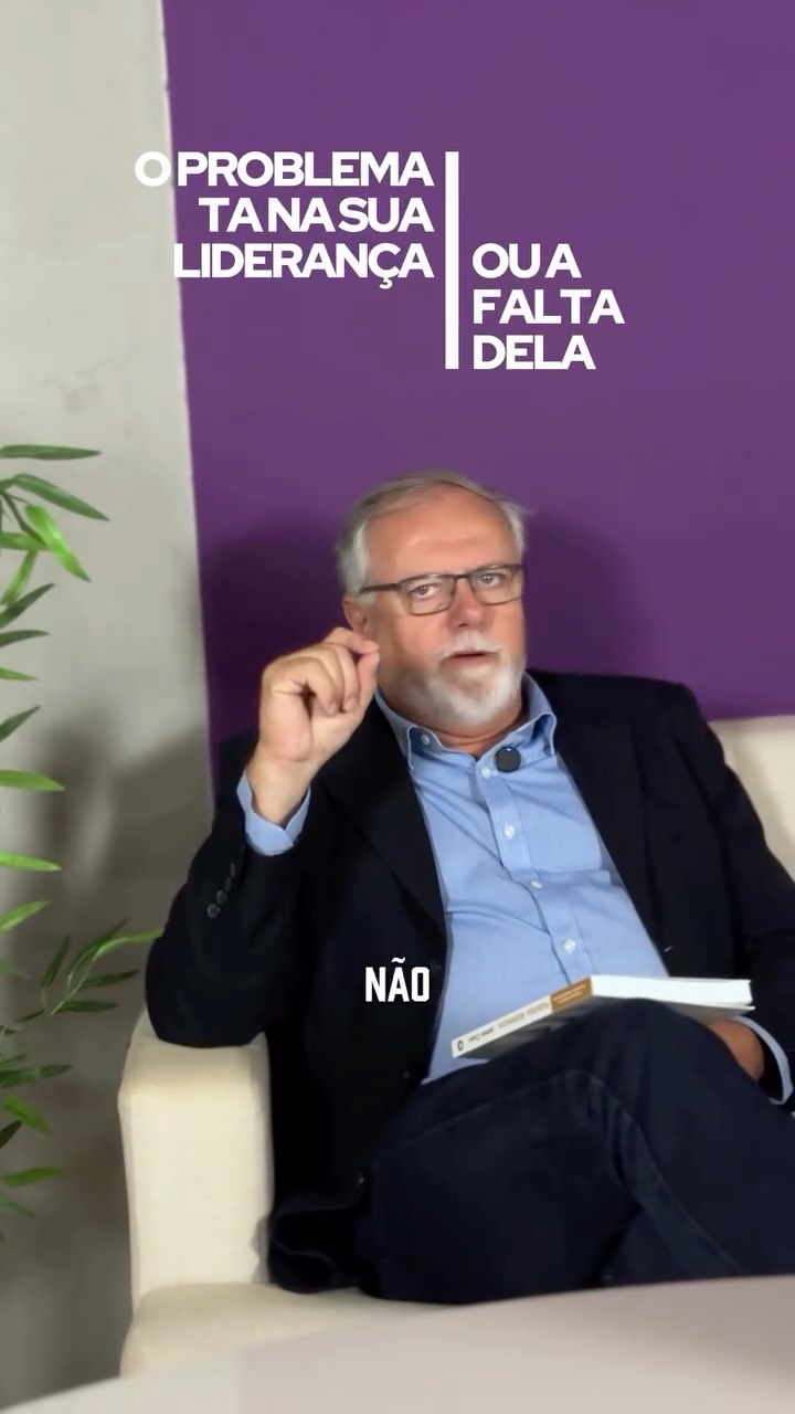 Talvez o problema da sua empresa não seja a sua equipe.
Talvez seja a liderança que não sabe conduzir essa equipe.
Pessoas erradas até existem…
Mas líder despreparado destrói até bons profissionais.
Quando falta direção, sobra conflito.
Quando falta clareza, sobra retrabalho.
Quando falta liderança, a empresa entra em modo sobrevivência.
Se o seu time não entrega, não engaja e não cresce, a pergunta real é:
quem está guiando esse time?
Eu trabalho exatamente nesse ponto: transformar líderes comuns em líderes que sustentam resultados.
Se você sente que sua empresa travou, o problema pode não estar no time…
Pode estar no comando.
#liderança #gestãoempresarial #liderançaempresarial #empresas