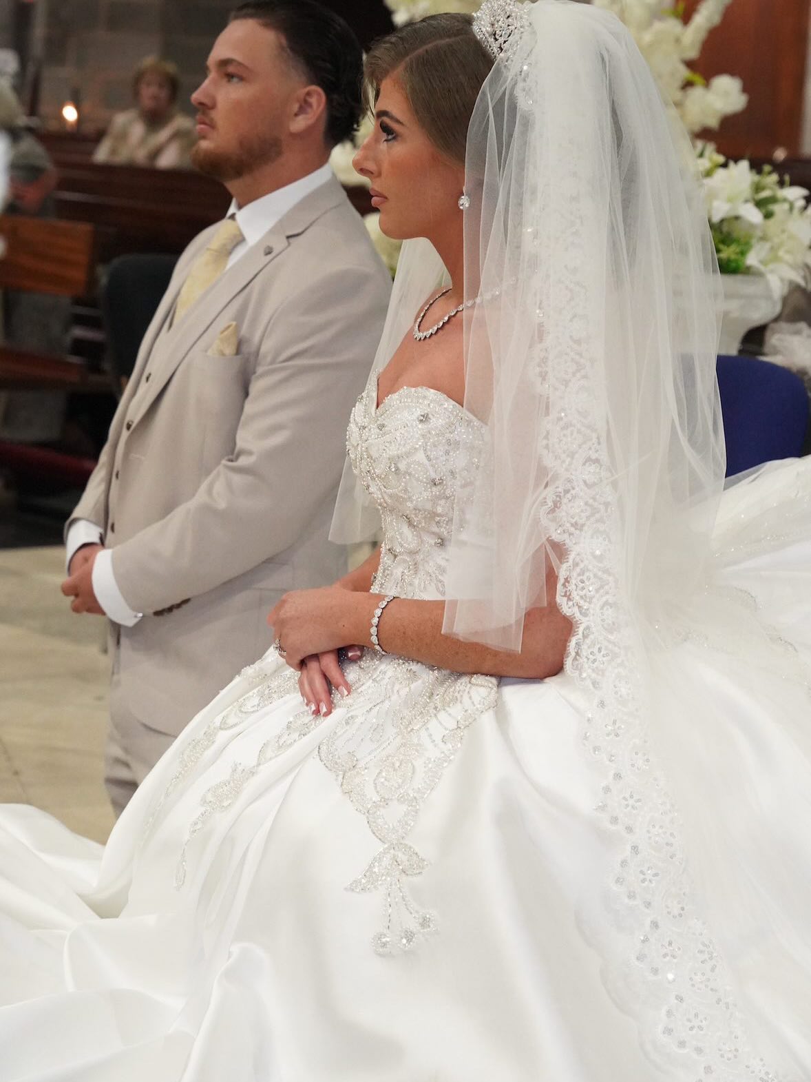 Wow our beautiful bride Savannah! 💍😍We love getting pictures from our brides!! How beautiful does she look in her ballgown. We hope everyone had the best time at her wedding! 💒
.
.
.
#weddingdress #bride #weddingexperience