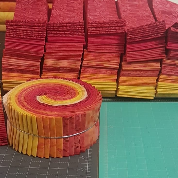 This is what 480 strips look like before they get rolled into jelly rolls. I'm in the process of putting kits together for a new Eileen Wright bargello pattern that will be released soon so stay tuned!
#quiltingismypassion #quiltersinvictoriabc #quiltersofinstagram #canadianquilter #bargelloquilt #batikquilt #summersunrise #ilovebatiks #thebatikplace #onlinefabricstore #mistymountainvictoriadotcom