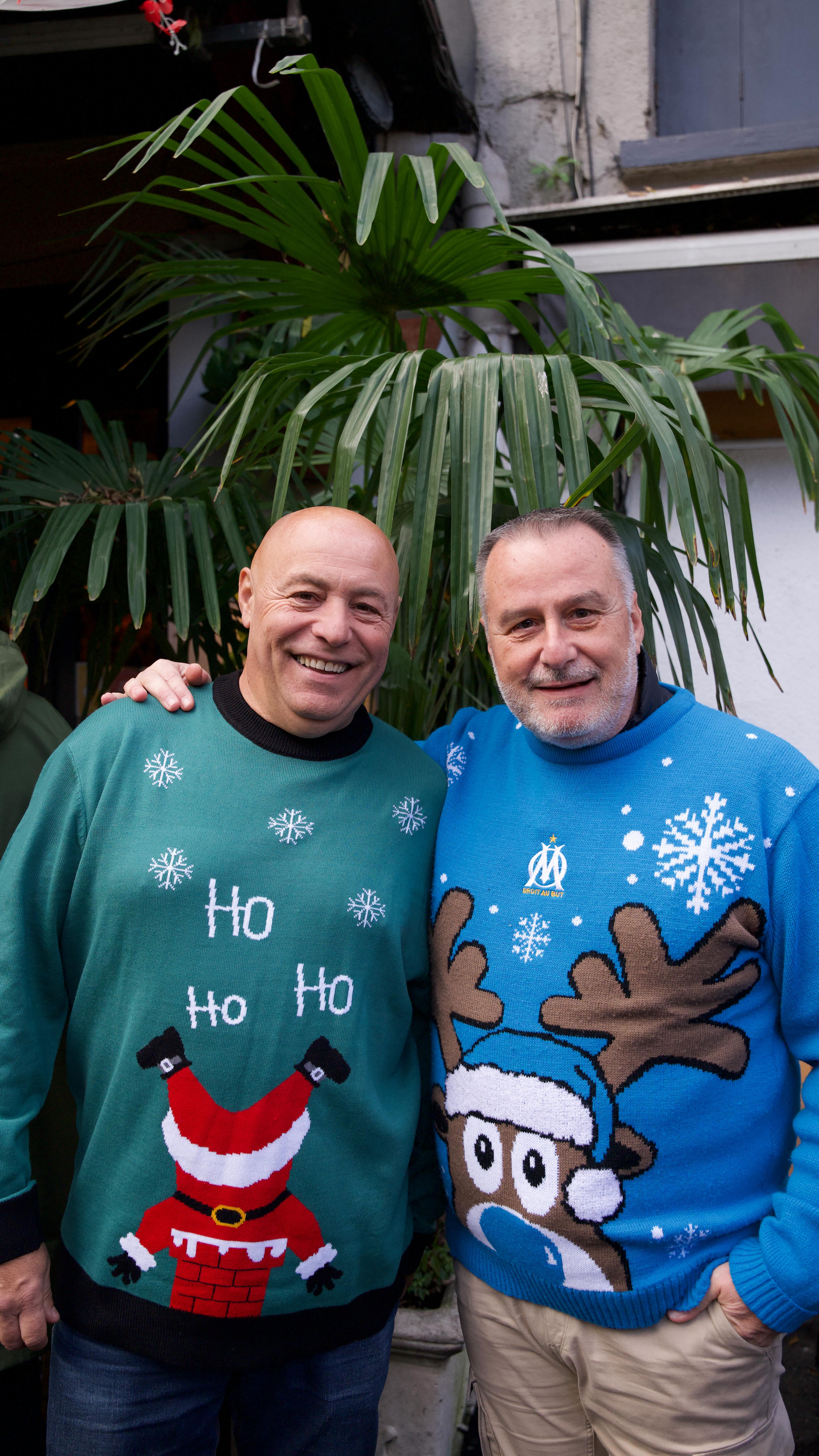 Joyeuses Fêtes 🎄
Toute l’équipe vous souhaite de très belles fêtes !
Notre seul objectif : finir l’année ensemble, à faire ce qu’on fait le mieux : manger, boire et bringuer ✨
#joyeusesfetes #finDAnnee #mangerBoireBringuer #teamAmbiance #fetesDeFinDAnnee onSeRegale bonneHumeur