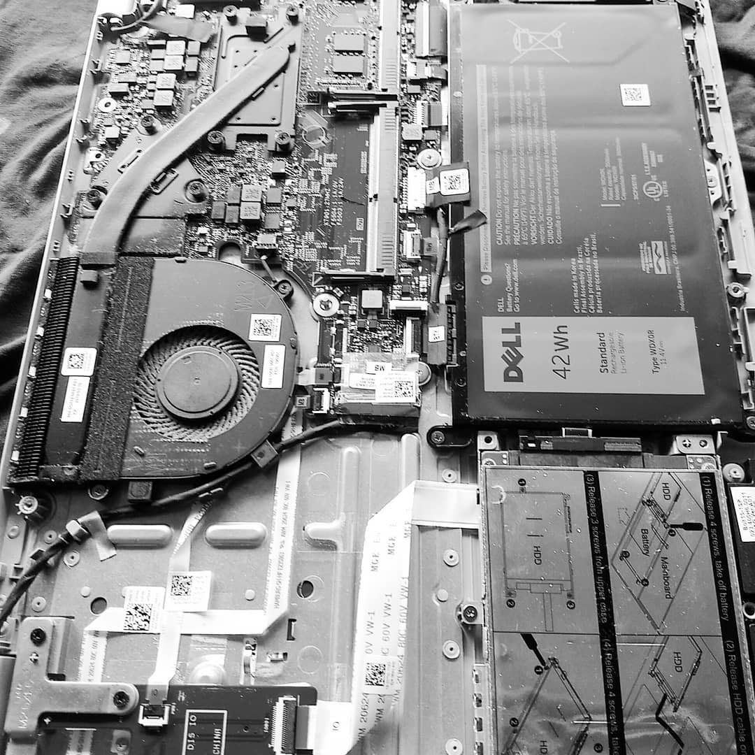 Troca do HD normal por SSD 480 GB.
Boot de Windows 10 que era de 6 minutos caiu para apenas 25 segundos!
Core i5 com 8Gb Ram.