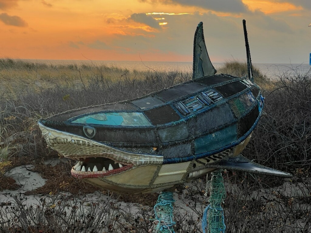Oh hey, Mama Shug! ๐ฆ Our great white shark is staying fierce over at @capecodnps!
Sugar, Aka Mama Shug is sculpted by @cindypeaseroe with 100% marine plastics for Cape Cod National Seashore - with support from @coastalstudiesptown and @noaadebris.๐Bundle up and visit the public installation year-round at Herring Cove Beach!
#MarineDebrisBites
Art makes a difference. It takes creative solutions to deal with tough issues, and thatโs our mission at UpSculpt. Visit the link in our bio to learn more & support our efforts.
#UpSculpt #CapeCodNationalSeashore #Nonprofit #PlasticPollution