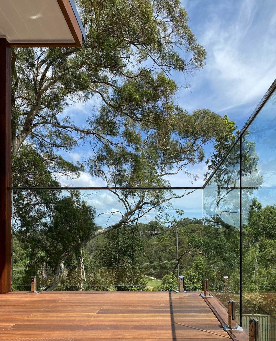 What a stunning spot to enjoy the outdoors.
🔨 Deck, pergola and balustrades by Wolf + Willow Projects
==========
🏠 Home renovation and outdoor living specialists in the Byron Bay, Hinterland and Northern Rivers region. Need a deck, pergola, patio or landscape construction project tackled? Give us a buzz and we'd love to help you out!